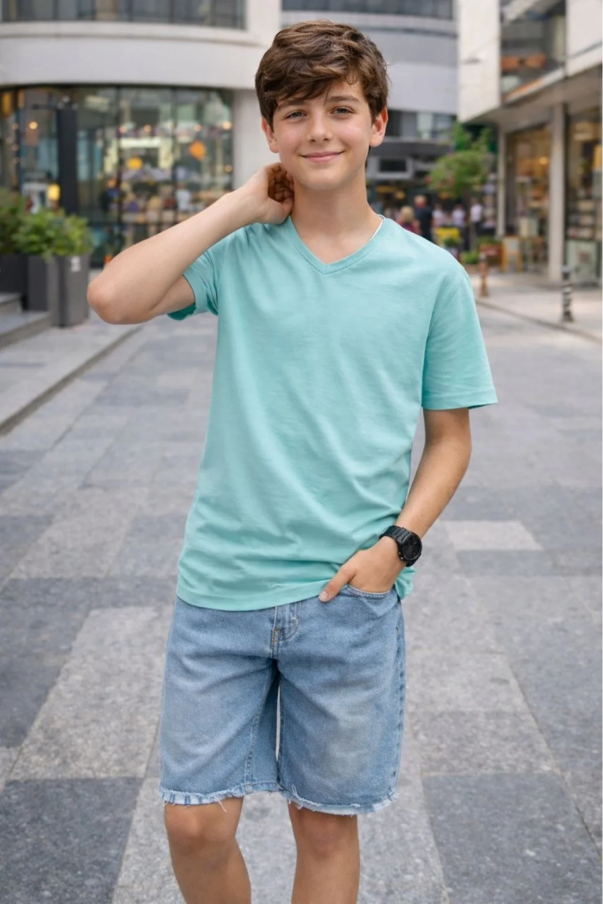 Genç Erkek Çocuk V Yaka Tişört Model - Turkuvaz