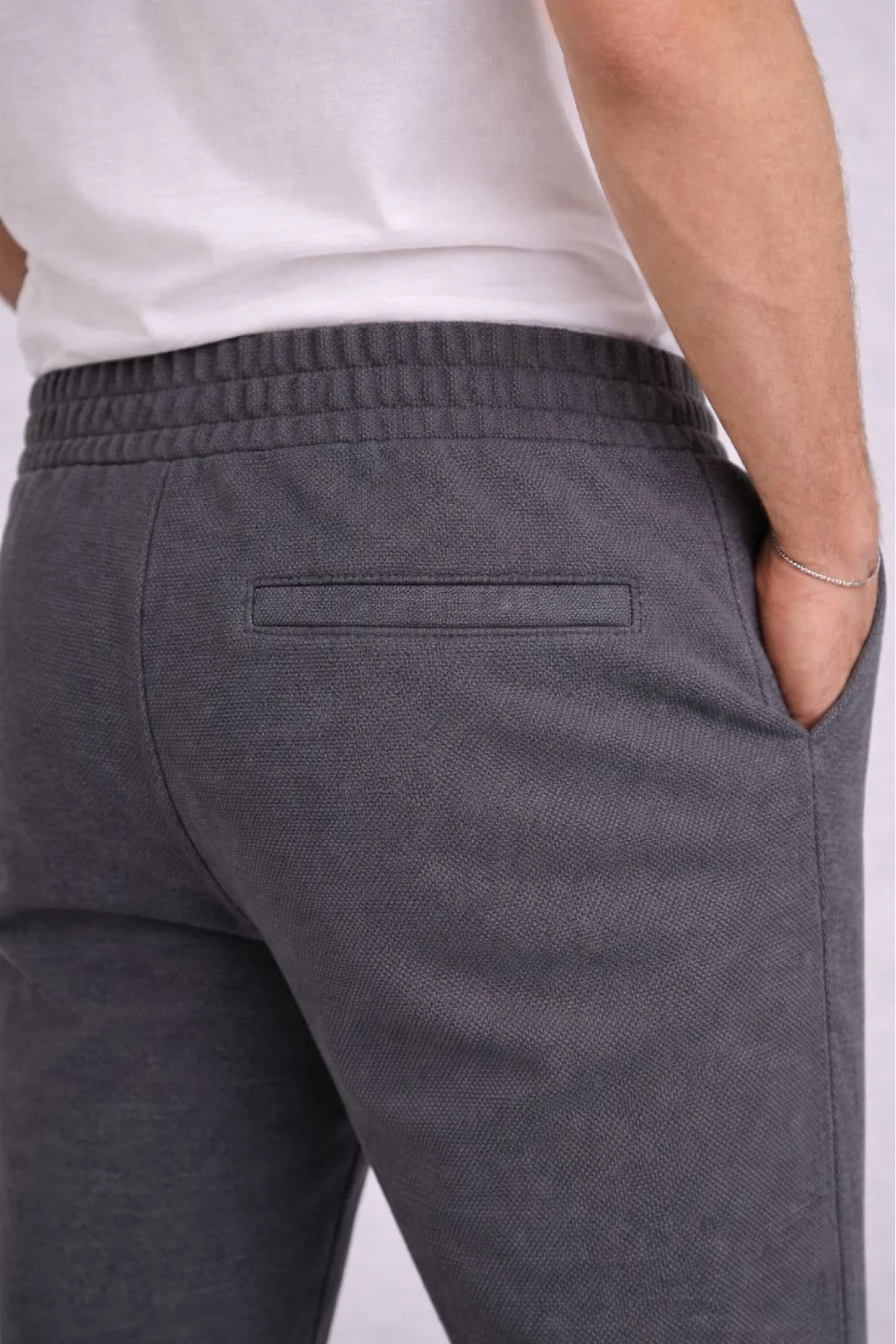 Erkek Diagonel Mikro dokulu Duble Paça Cepli Pantolon Bağcıklı Bel, Modern Kesim - Füme