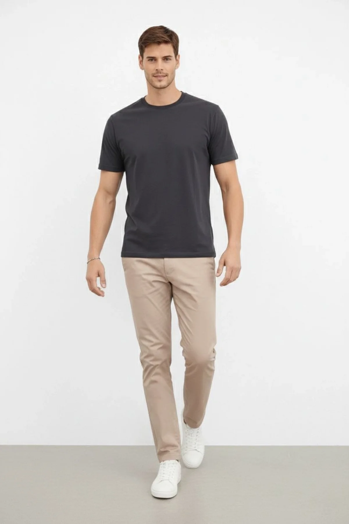 Erkek Bisiklet Yaka Tişört Regular Kalıp Basic Pamuklu Günlük Kullanım T-shirt - Füme