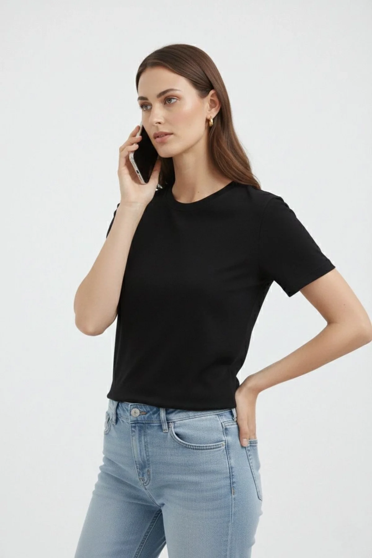 Kadın Bisiklet Yaka Tişört Regular Kalıp Basic Pamuklu Günlük Kullanım T-shirt - Siyah