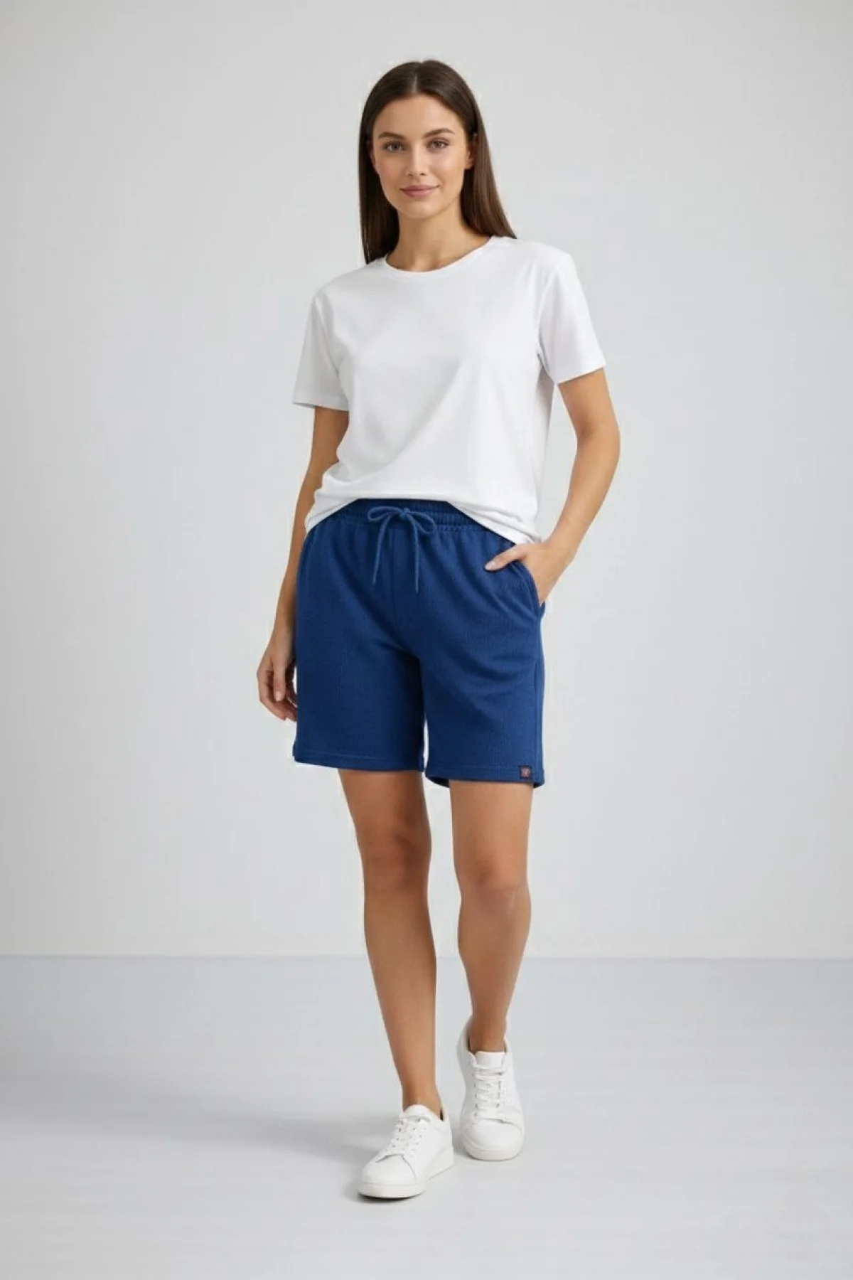 Kadın Dokuma otoban Şort Beli Lastikli Bağcıklı Cepli Kesim Şort - İndigo