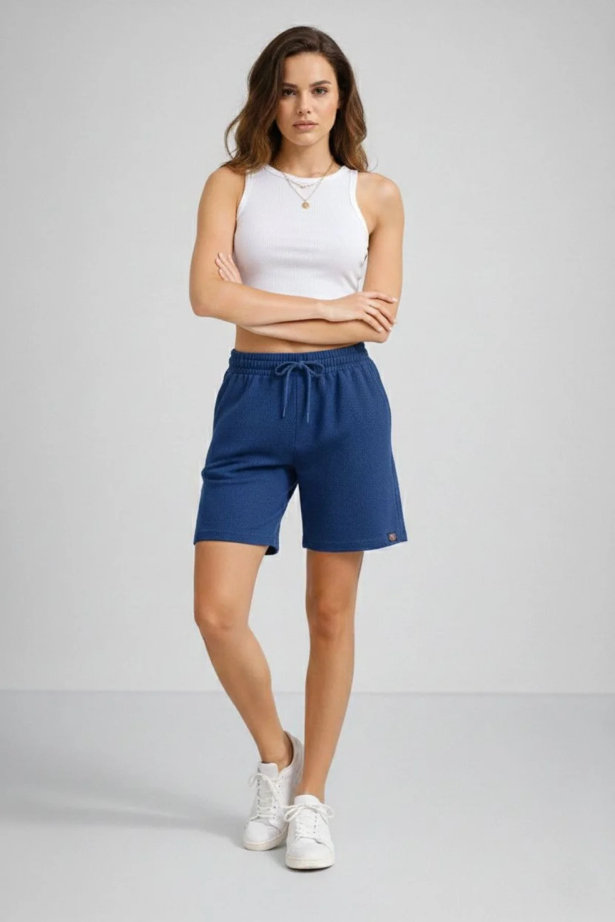 Kadın Dokuma otoban Şort Beli Lastikli Bağcıklı Cepli Kesim Şort - İndigo
