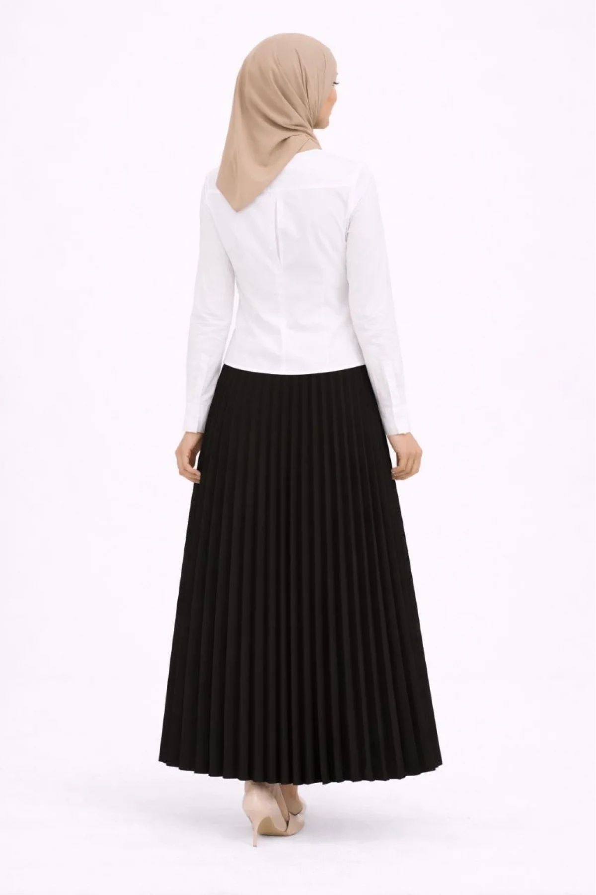 Tesettür Beyaz Gömlekli Pliseli Etek İkili Takım Gündelik ve Ofis Şıklığı - Siyah
