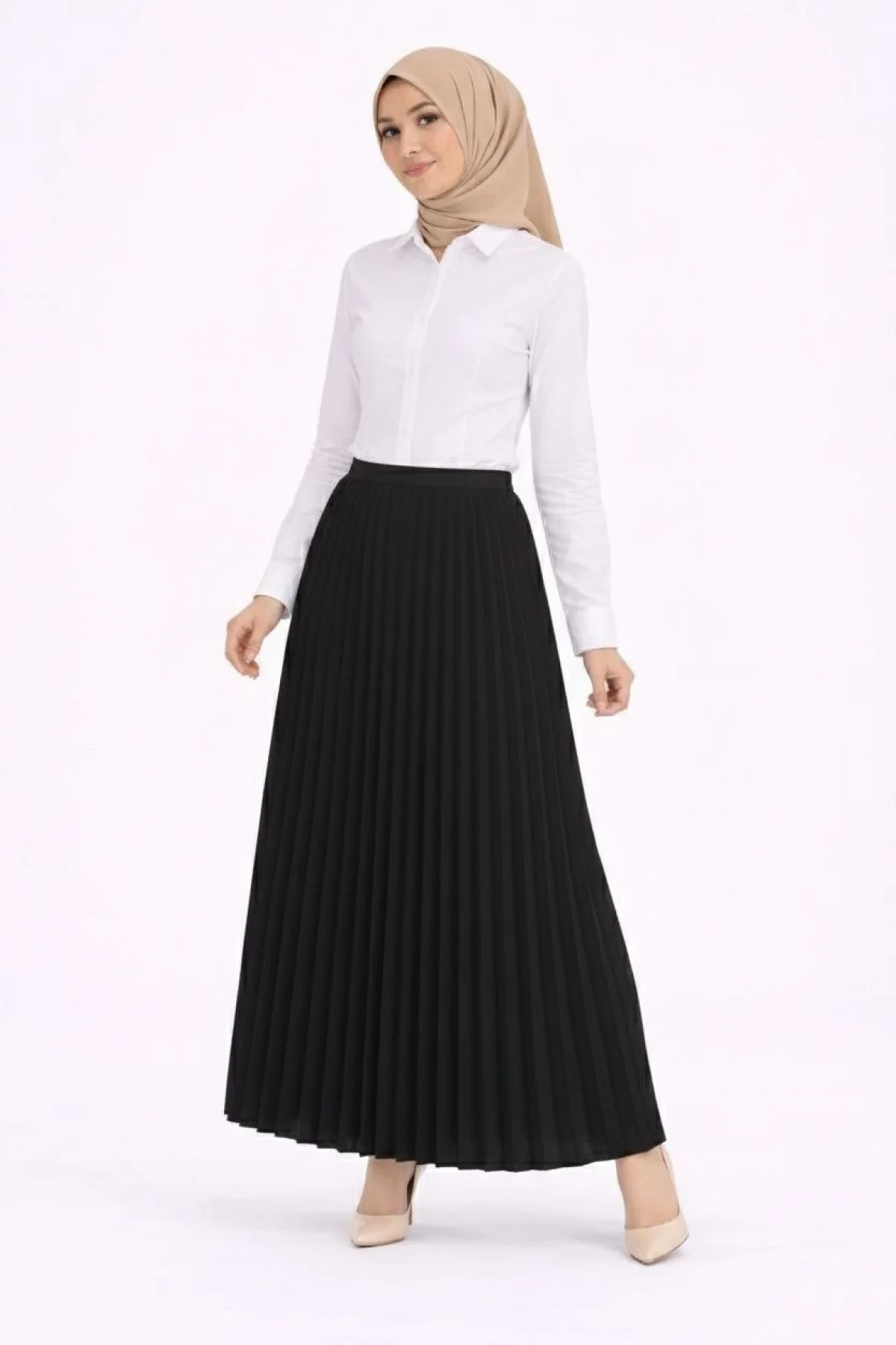 Tesettür Beyaz Gömlekli Pliseli Etek İkili Takım Gündelik ve Ofis Şıklığı - Siyah
