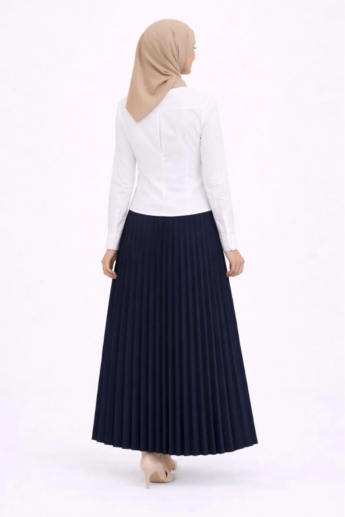 Tesettür Beyaz Gömlekli Pliseli Etek İkili Takım Gündelik ve Ofis Şıklığı - Lacivert