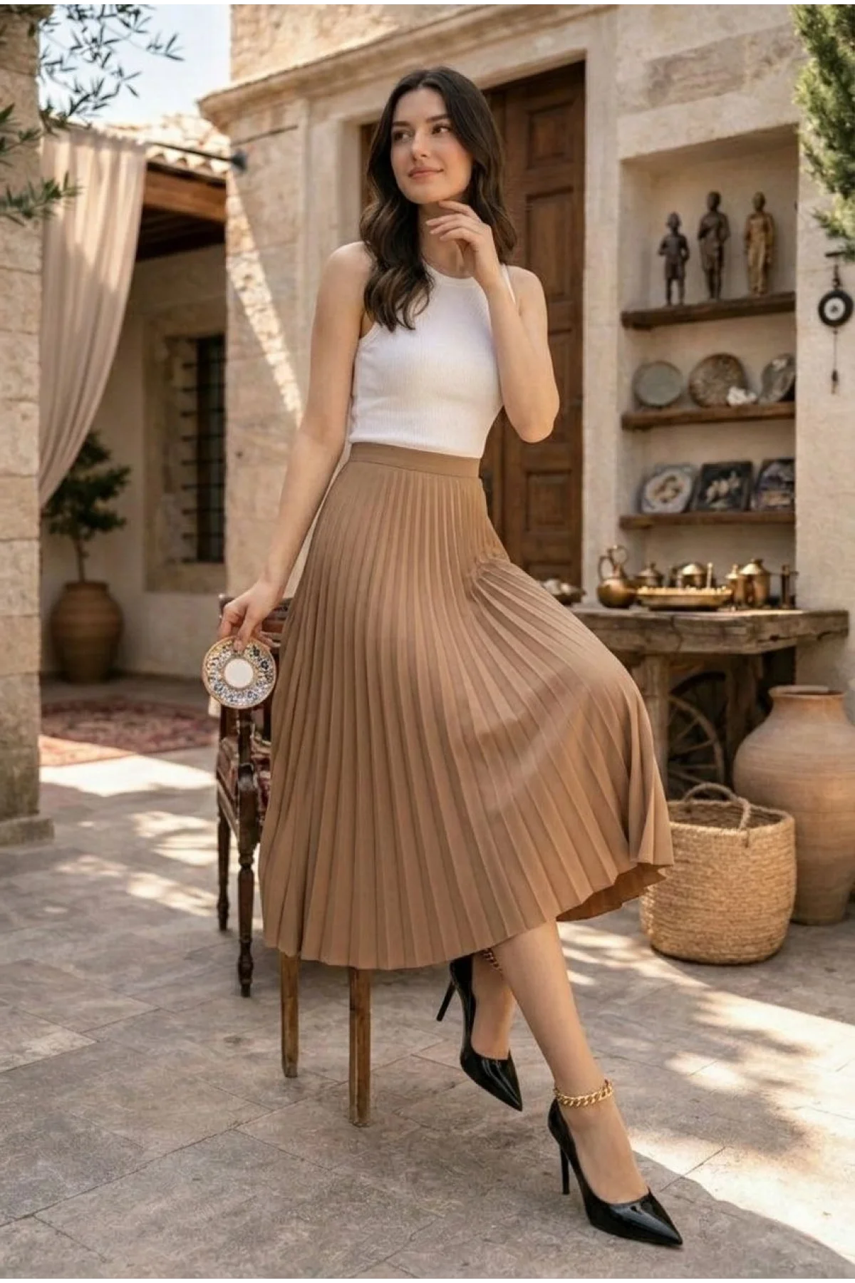Kadın 90 Cm Saten Kumaş Pliseli Midi Etek Şık ve Zarif Tasarım - Kahverengi