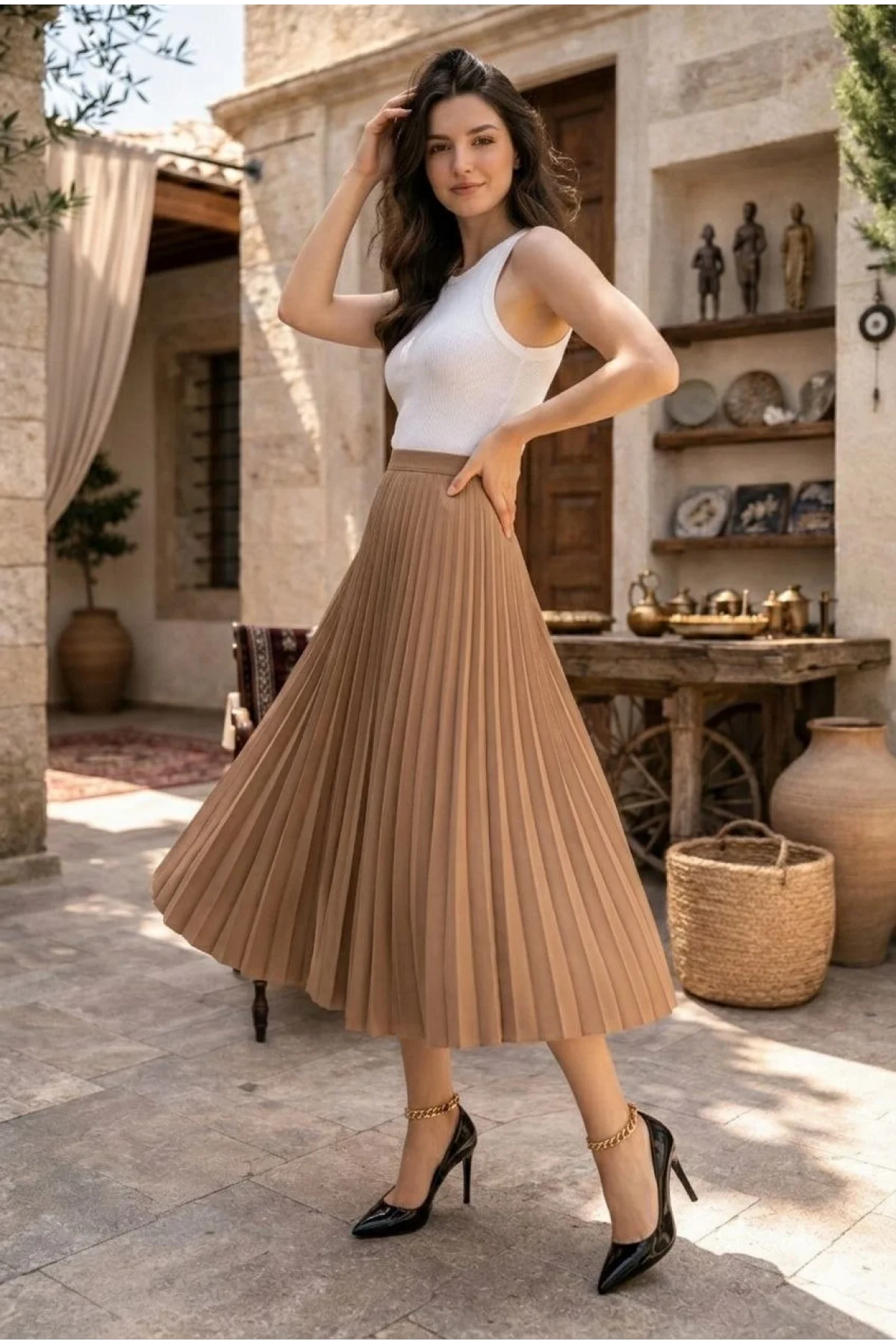 Kadın 90 Cm Saten Kumaş Pliseli Midi Etek Şık ve Zarif Tasarım - Kahverengi