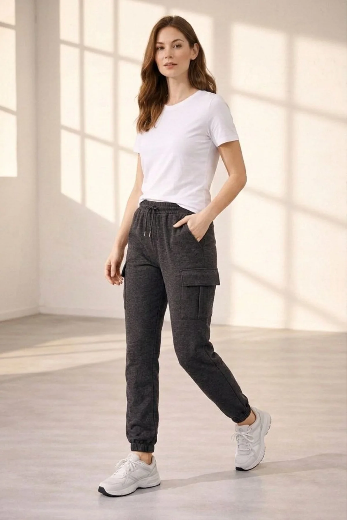 Kadın Jogger Eşofman Altı Rahat Kalıp, Kargo Cepli, Lastikli Paça, Günlük Spor Pantolon - Füme