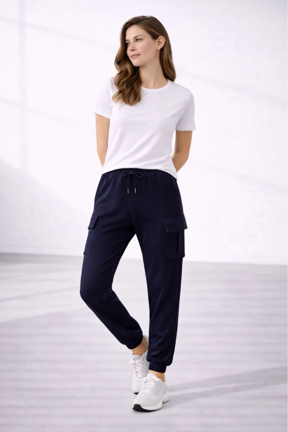 Kadın Jogger Eşofman Altı Rahat Kalıp, Kargo Cepli, Lastikli Paça, Günlük Spor Pantolon - Lacivert