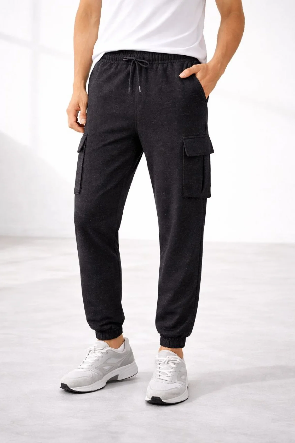 Erkek Jogger Eşofman Altı Regular Fit , Kargo Cepli, Lastikli Paça, Günlük Spor Pantolon - Füme