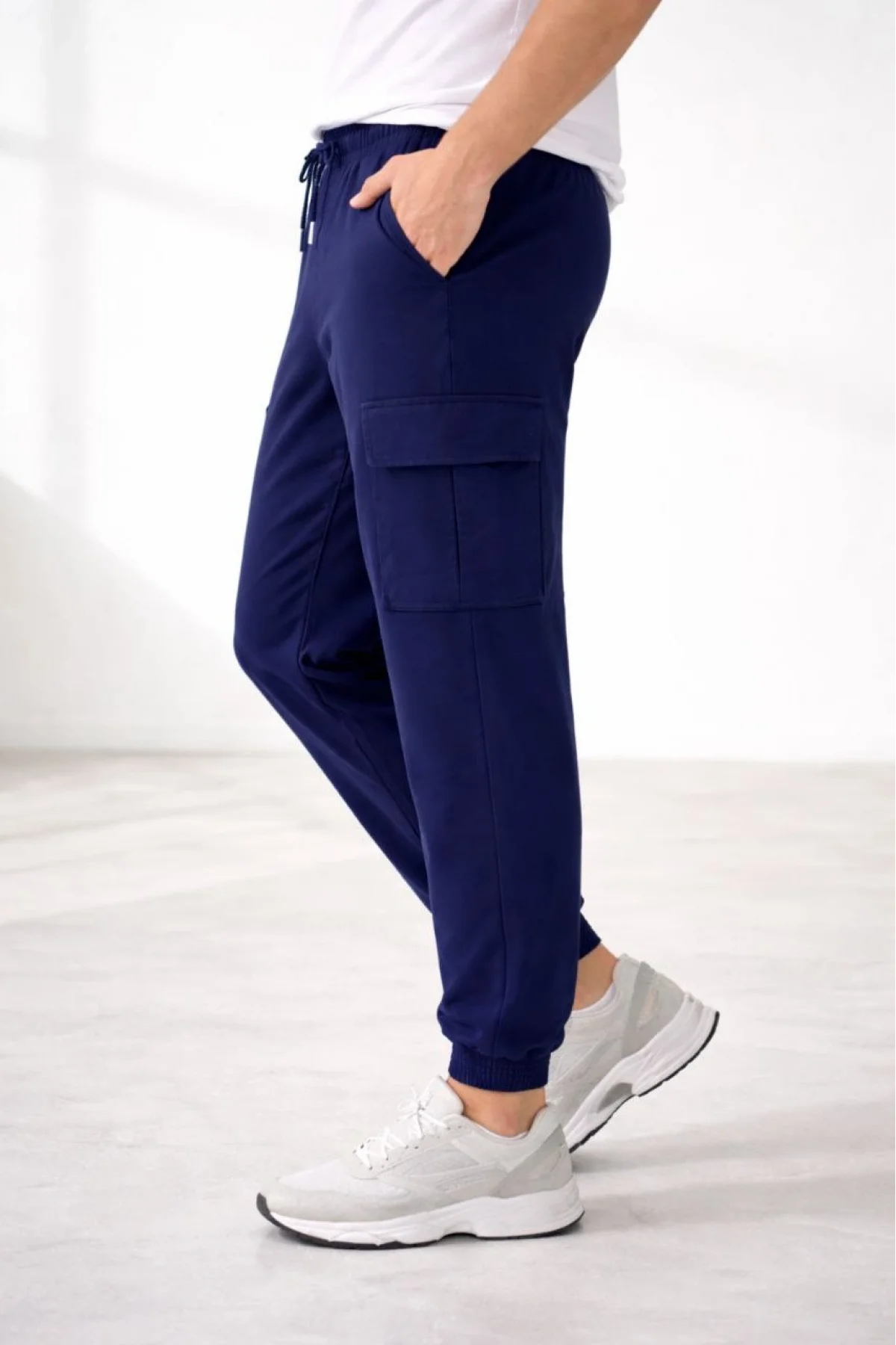 Erkek Jogger Eşofman Altı Regular Fit , Kargo Cepli, Lastikli Paça, Günlük Spor Pantolon - Lacivert