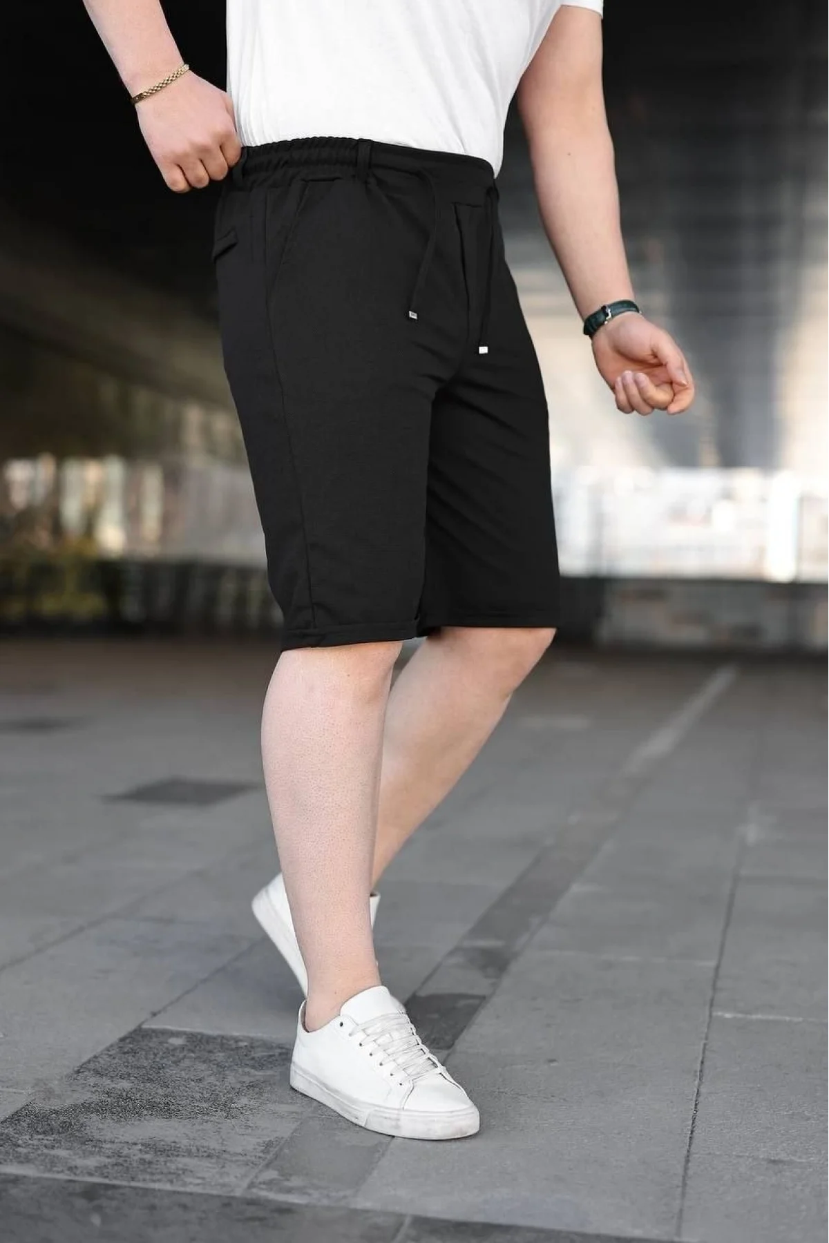 Erkek Diagonel Kumaş Duble Paça Cepli Bağcıklı Bel Lastikli ŞORT - Siyah