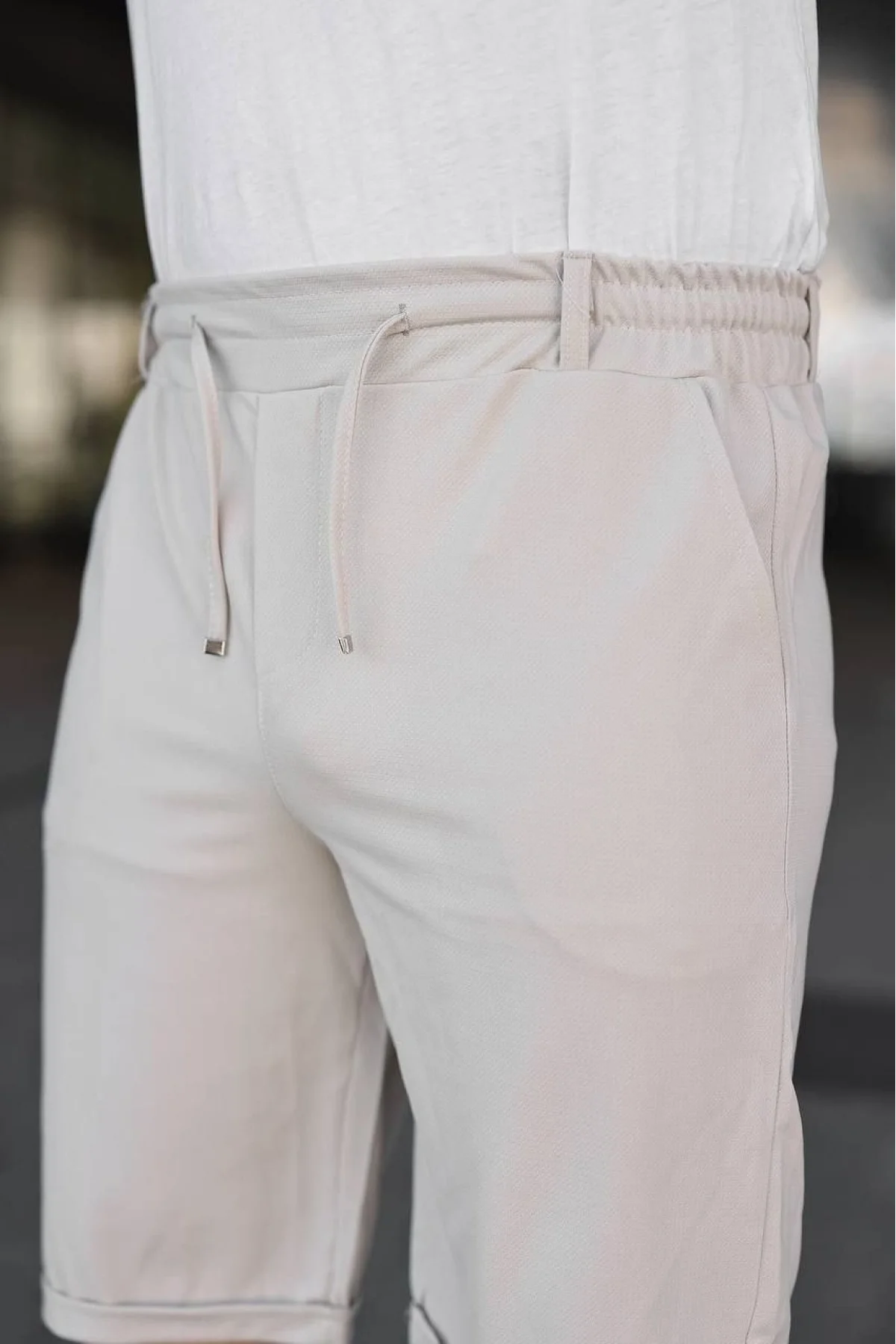 Erkek Diagonel Kumaş Duble Paça Cepli Bağcıklı Bel Lastikli ŞORT - Krem