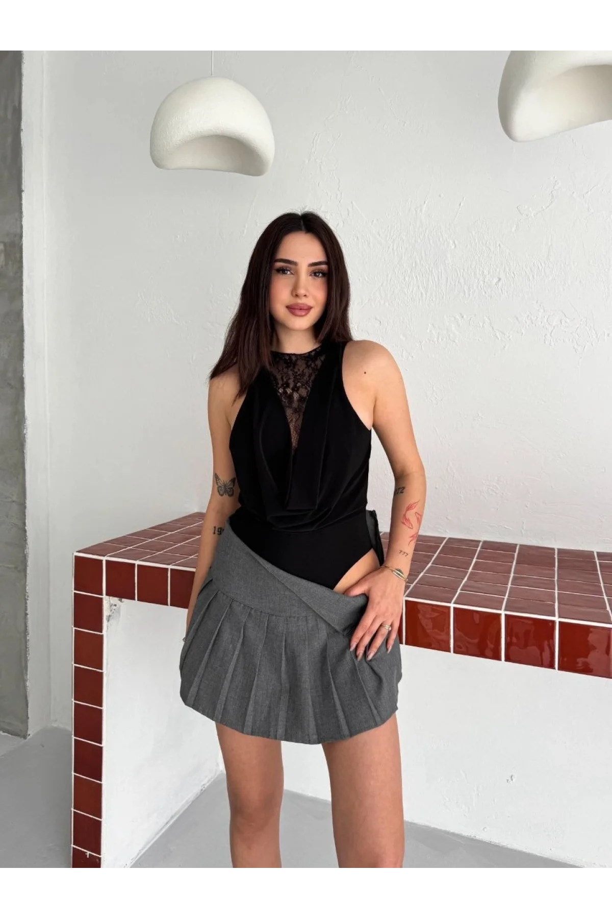 Kadın Dantel Detaylı Derin Dekolte Body Şık Kolsuz Yazlık Bodysuit - Siyah