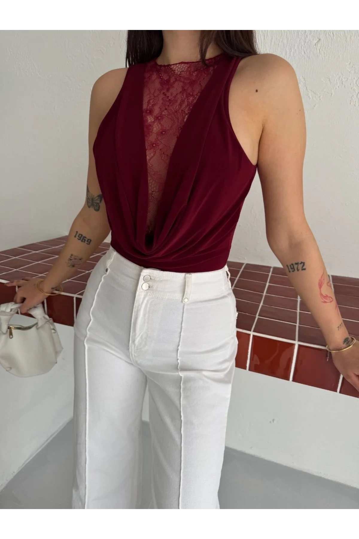 Kadın Dantel Detaylı Derin Dekolte Body Şık Kolsuz Yazlık Bodysuit - Bordo