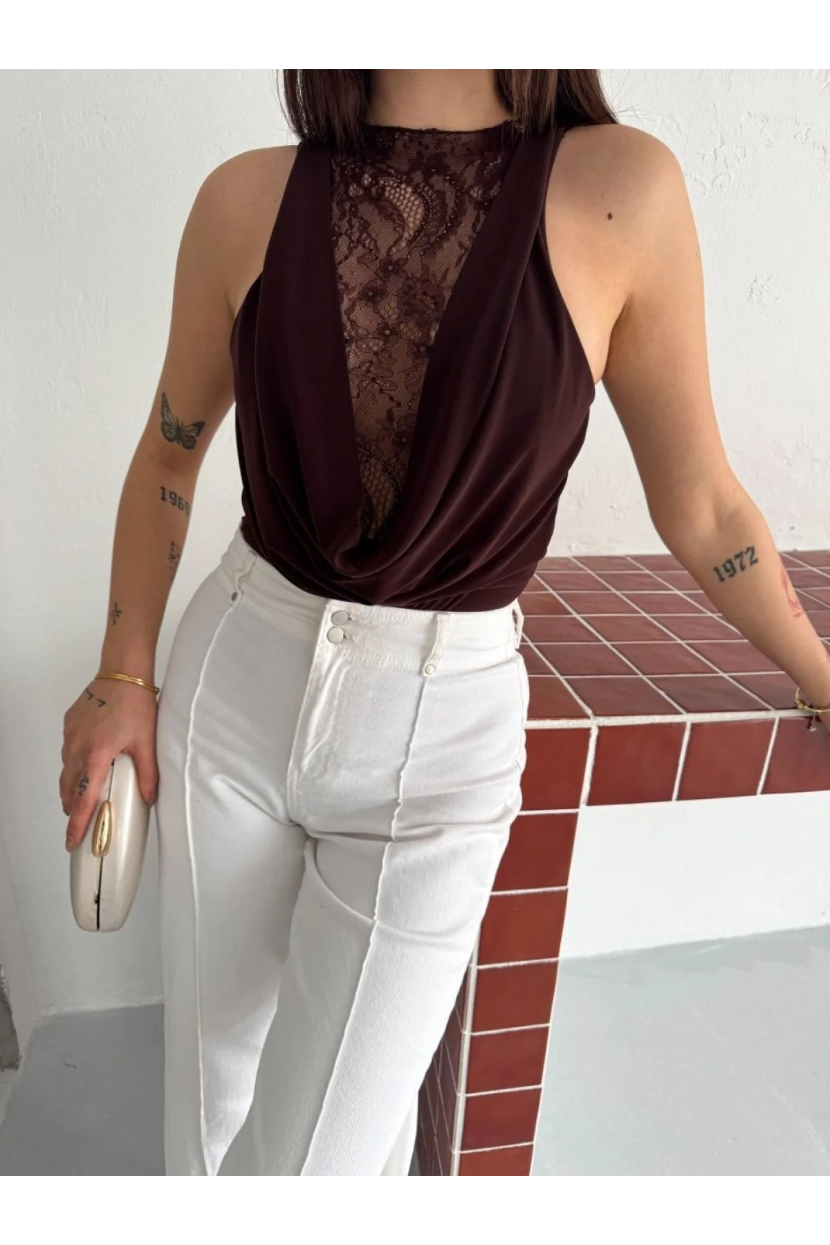 Kadın Dantel Detaylı Derin Dekolte Body Şık Kolsuz Yazlık Bodysuit - Kahvrenegi