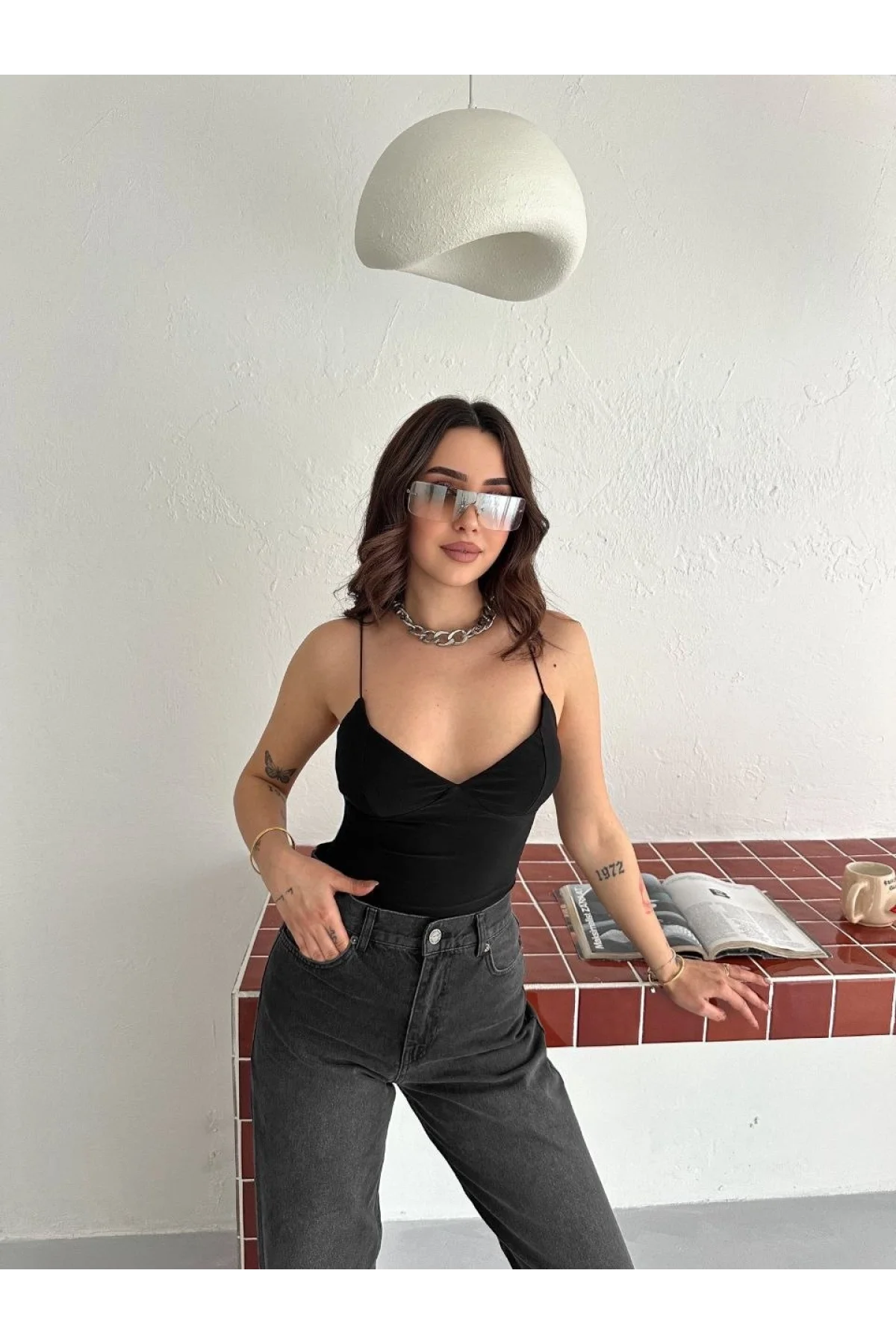 Kadın Derin Dekolte Askılı Body Sırt Dekolteli Şık Kolsuz Yazlık Bodysuit - Siyah