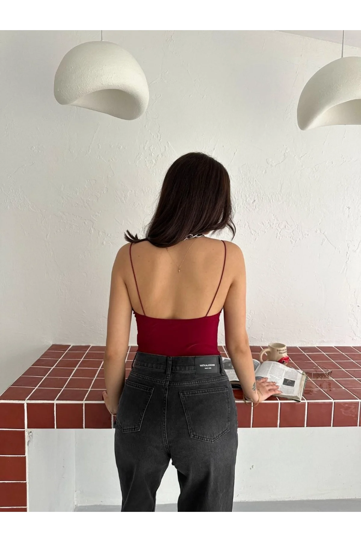 Kadın Derin Dekolte Askılı Body Sırt Dekolteli Şık Kolsuz Yazlık Bodysuit - Kırmızı