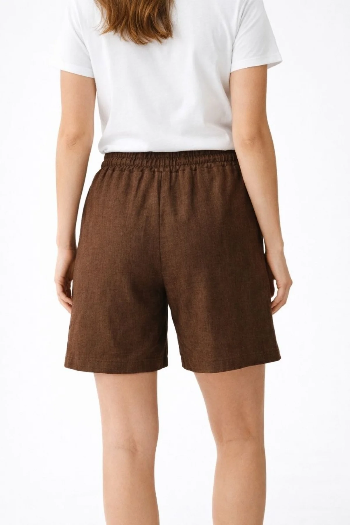 Kadın Keten Kumaş Cepli Rahat Kesim Bel Lastikli Şort - Kahverengi