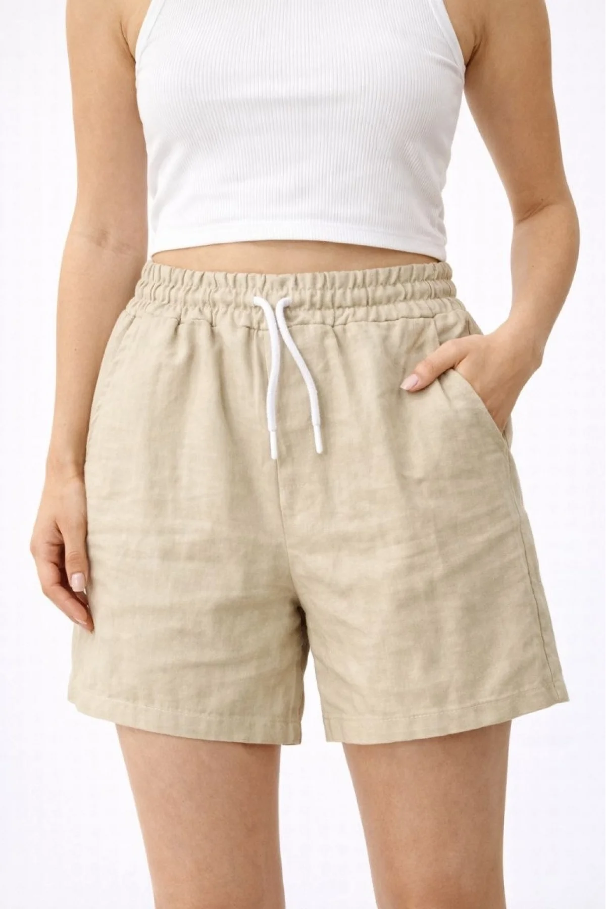 Kadın Keten Kumaş Cepli Rahat Kesim Bel Lastikli Şort - Bej