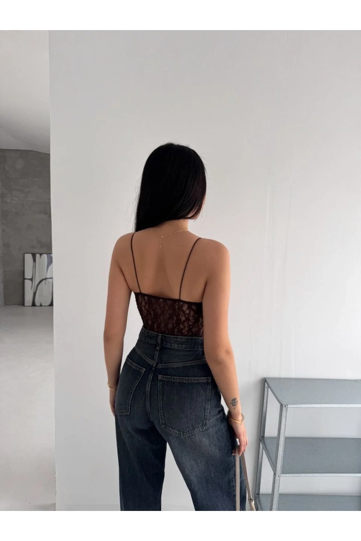 Kadın Dantel Detaylı Derin Dekolte Body Şık Kolsuz Yazlık Bodysuit - Kahvrenegi