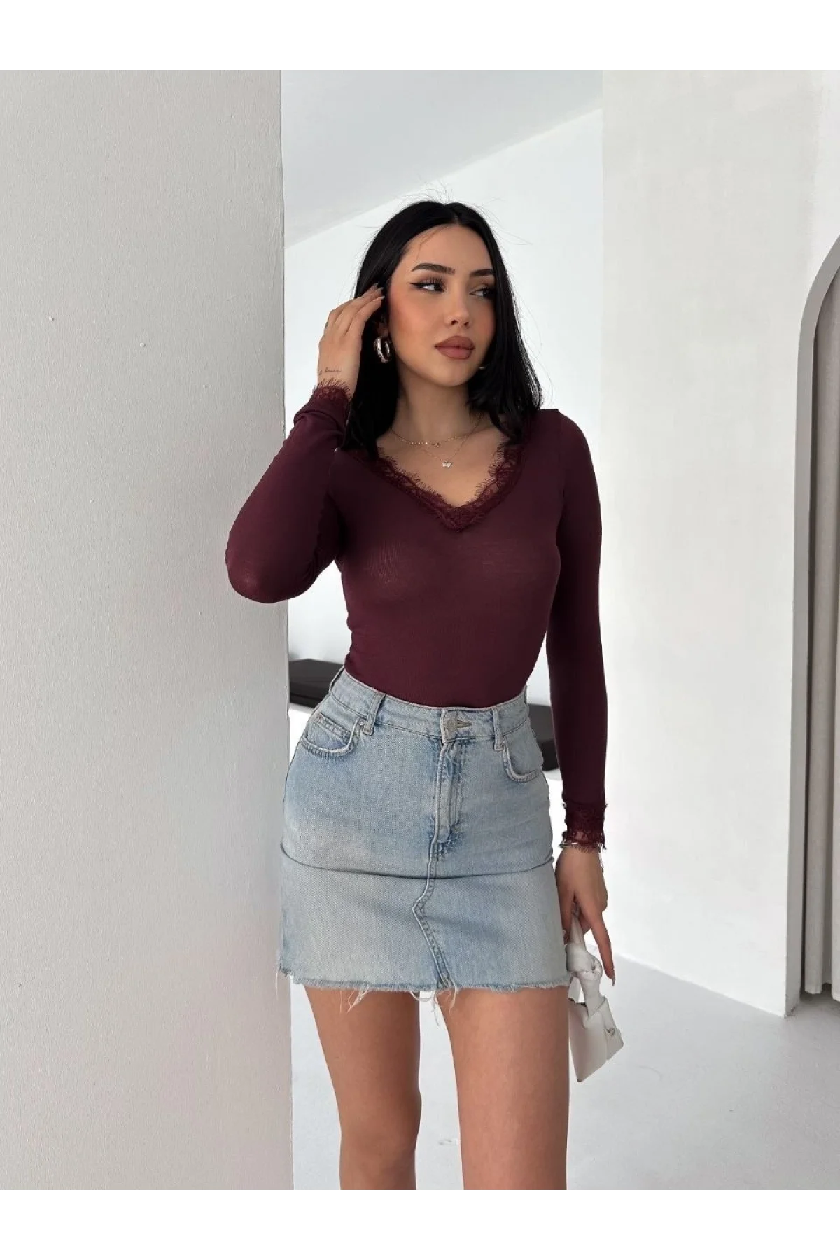 Kadın Dantel Detaylı V Yaka Arkası V Yaka Kaşmir Dokulu Uzun Kollu Bluz - Bordo