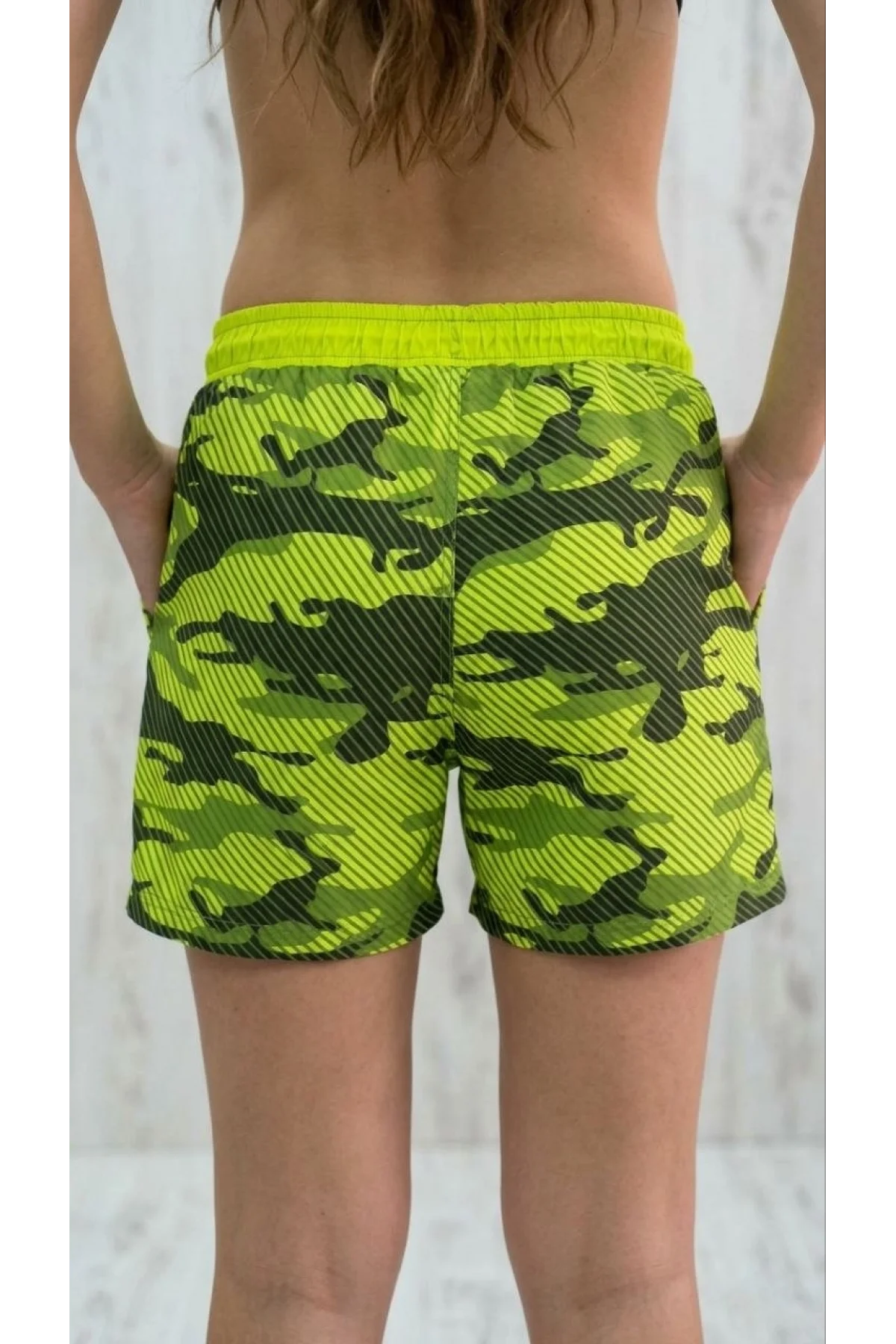 Kadın Deniz Şortu Fermuarlı Cepli File Astarlı Hızlı Kuruyan Premium - Neon Yeşili
