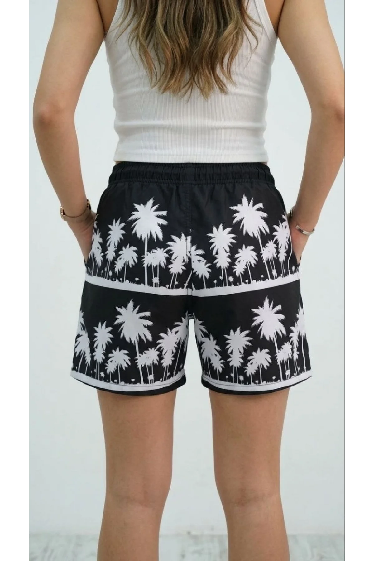 Kadın Deniz Şortu Fermuarlı Cepli File Astarlı Hızlı Kuruyan Premium - Siyah