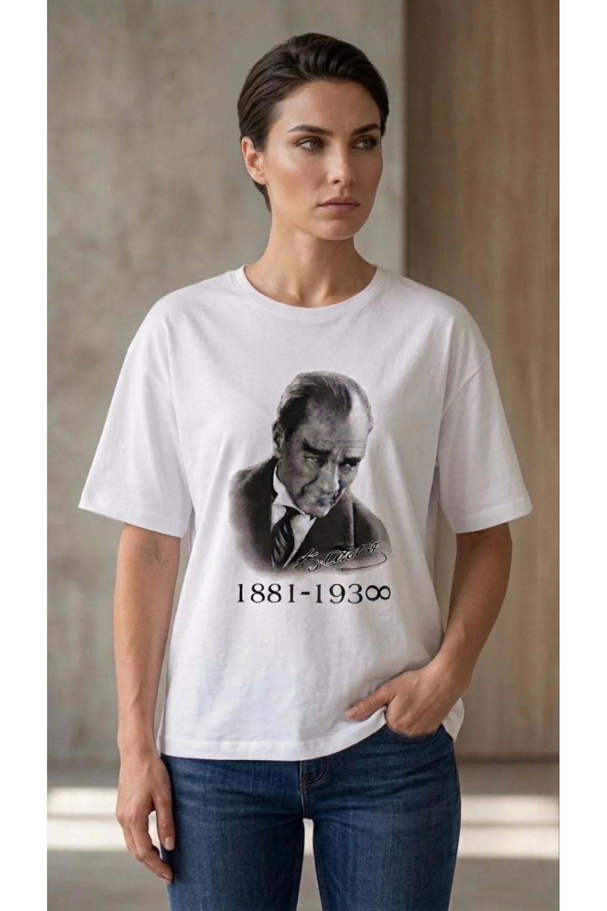 Kadın Atatürk Baskılı Tişört Kısa Kollu Bisiklet Yaka T-Shirt - Beyaz