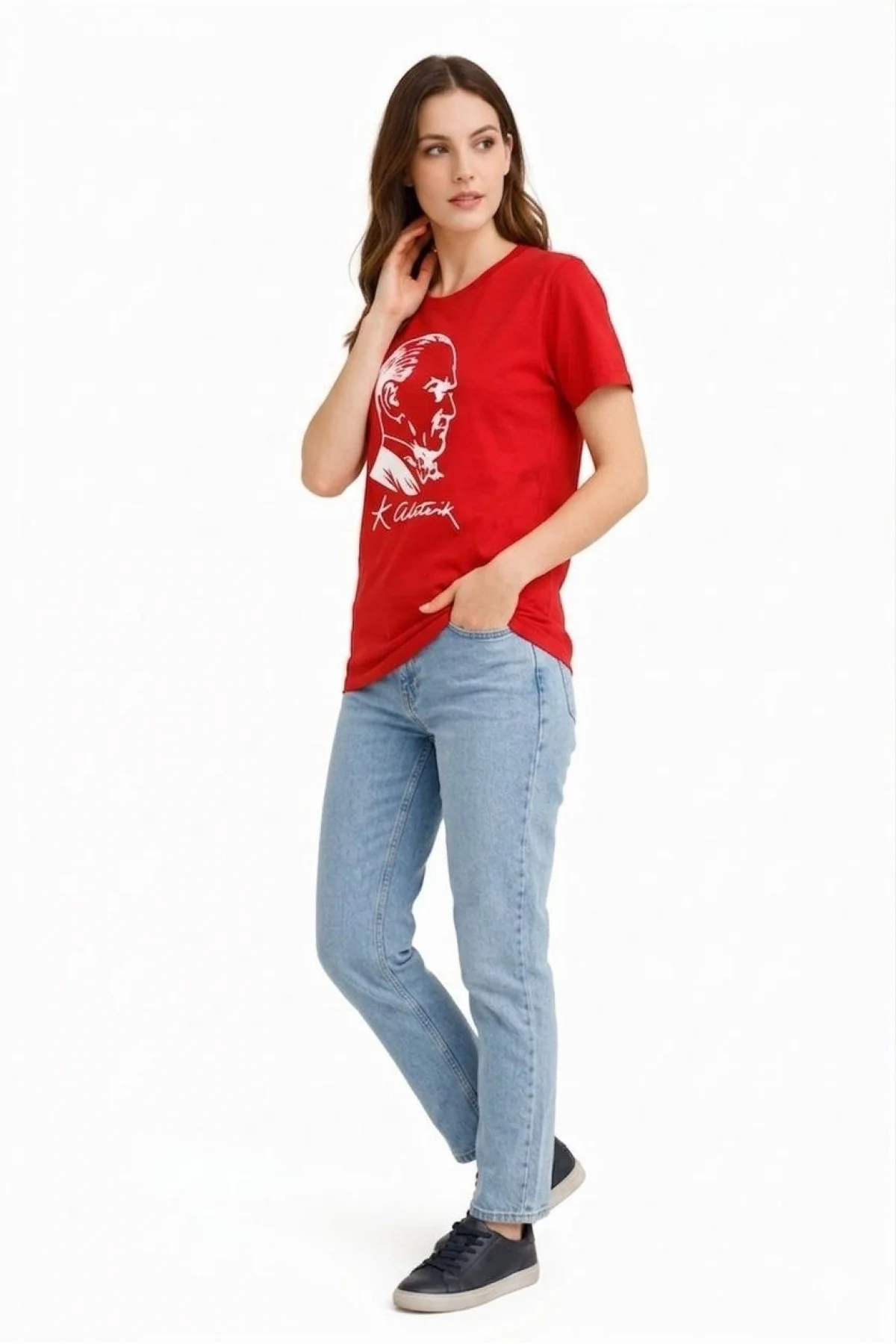 Kadın Atatürk Baskılı Tişört Kısa Kollu Bisiklet Yaka T-Shirt - Kırmızı