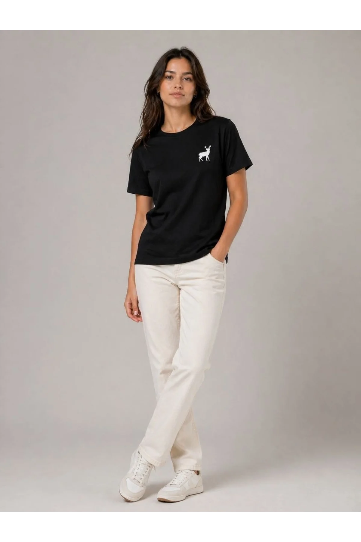 Kadın Minimal Geyik Logolu Tişört Bisiklet Yaka Kısa kol Yazlık T-Shirt - Siyah