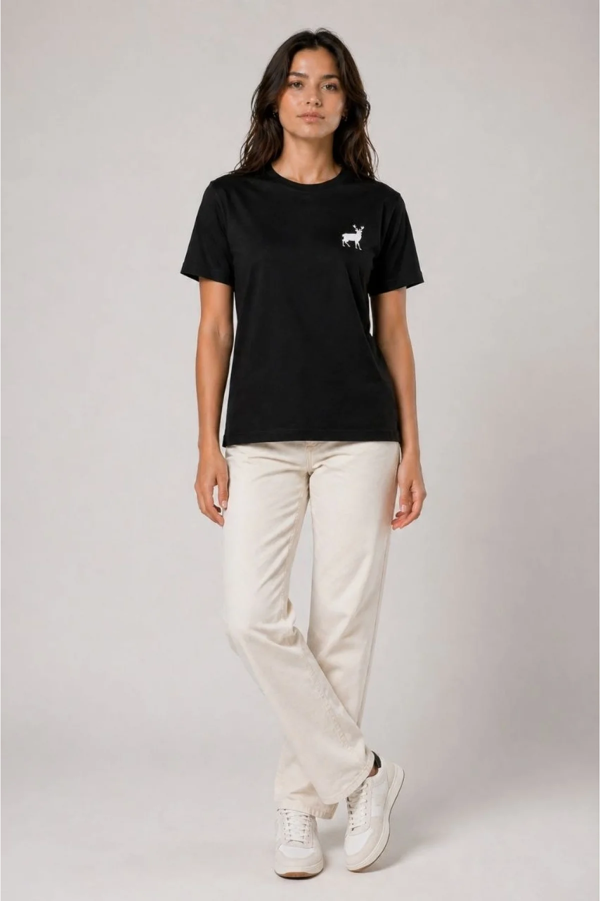 Kadın Minimal Geyik Logolu Tişört Bisiklet Yaka Kısa kol Yazlık T-Shirt - Siyah