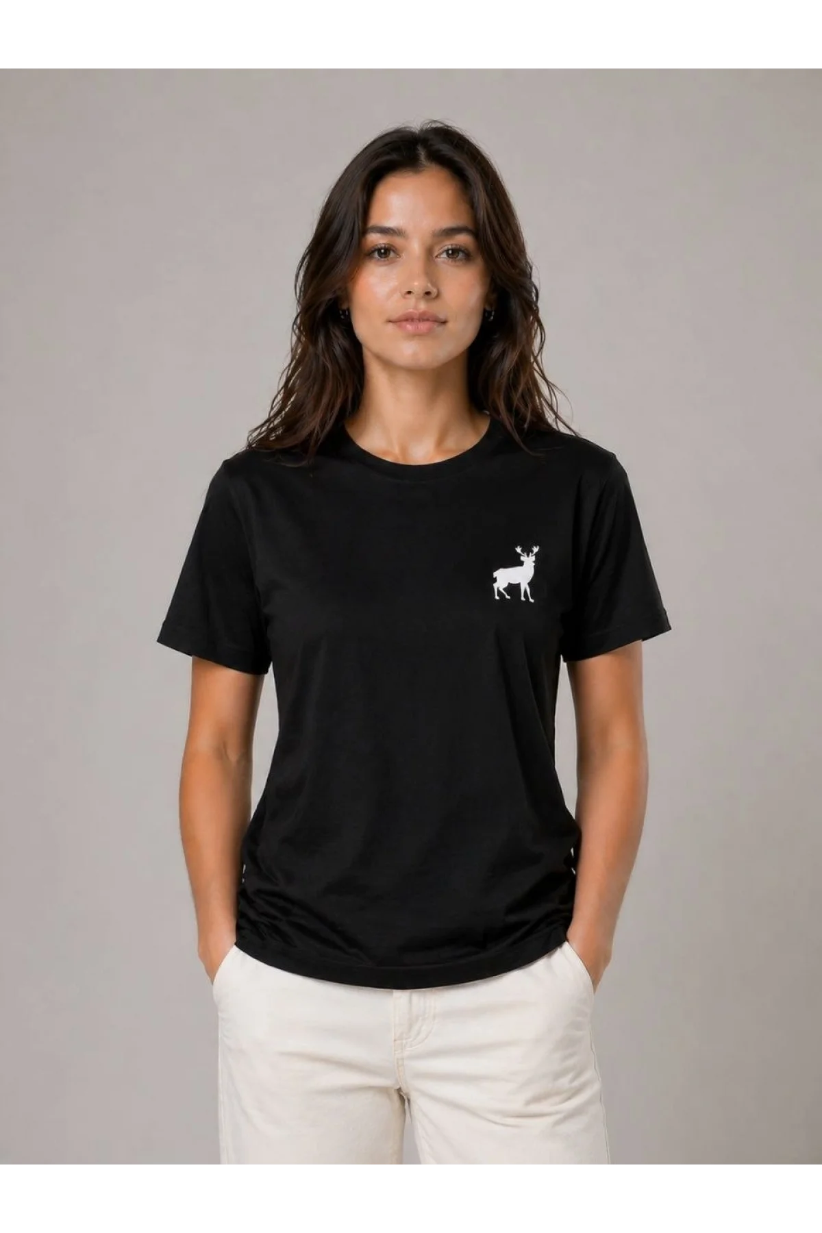 Kadın Minimal Geyik Logolu Tişört Bisiklet Yaka Kısa kol Yazlık T-Shirt - Siyah