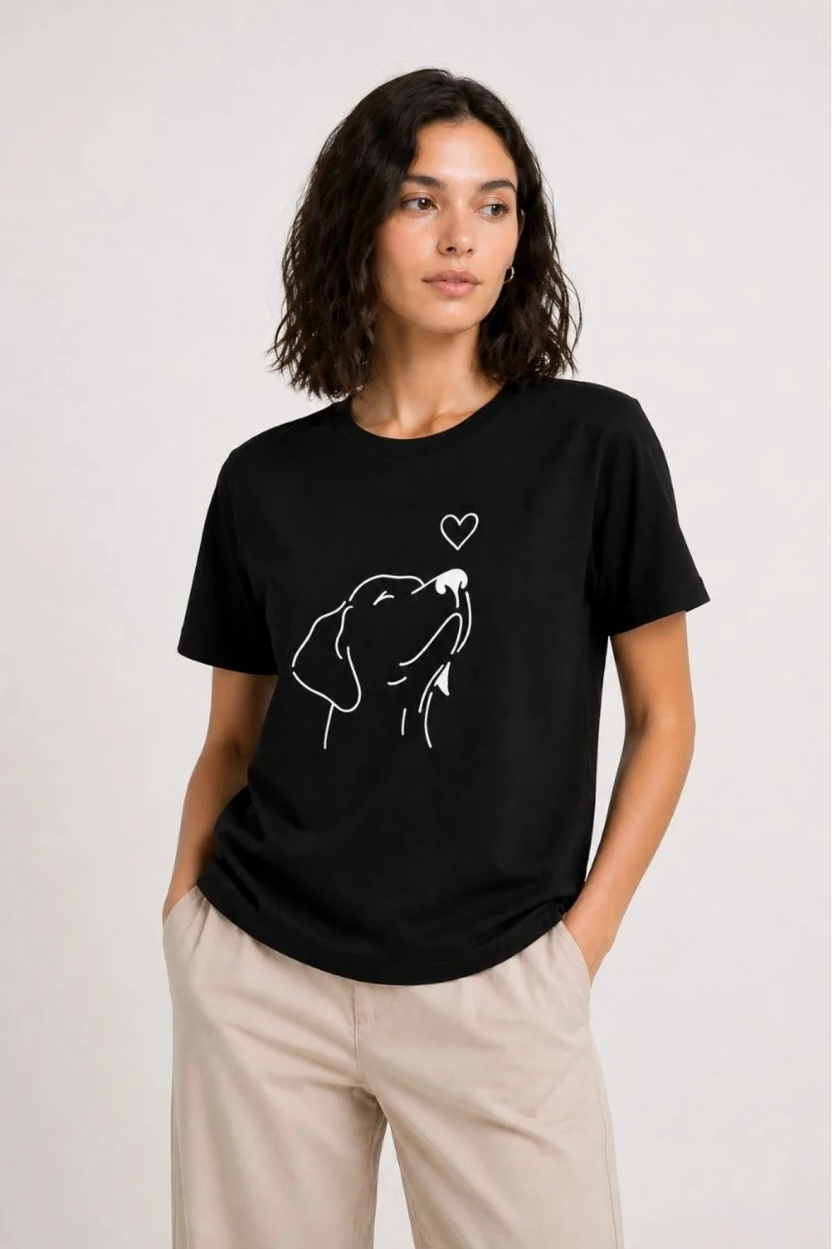 Kadın Köpek Figürlü Minimal Baskılı Tişört Kısa Kol Yazlık T-Shirt - Siyah