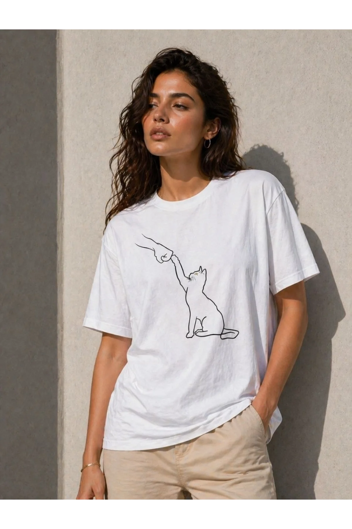 Kadın Minimal Kedi Çizim Baskılı Tişört Kısa Kol Yazlık T-Shirt - Beyaz