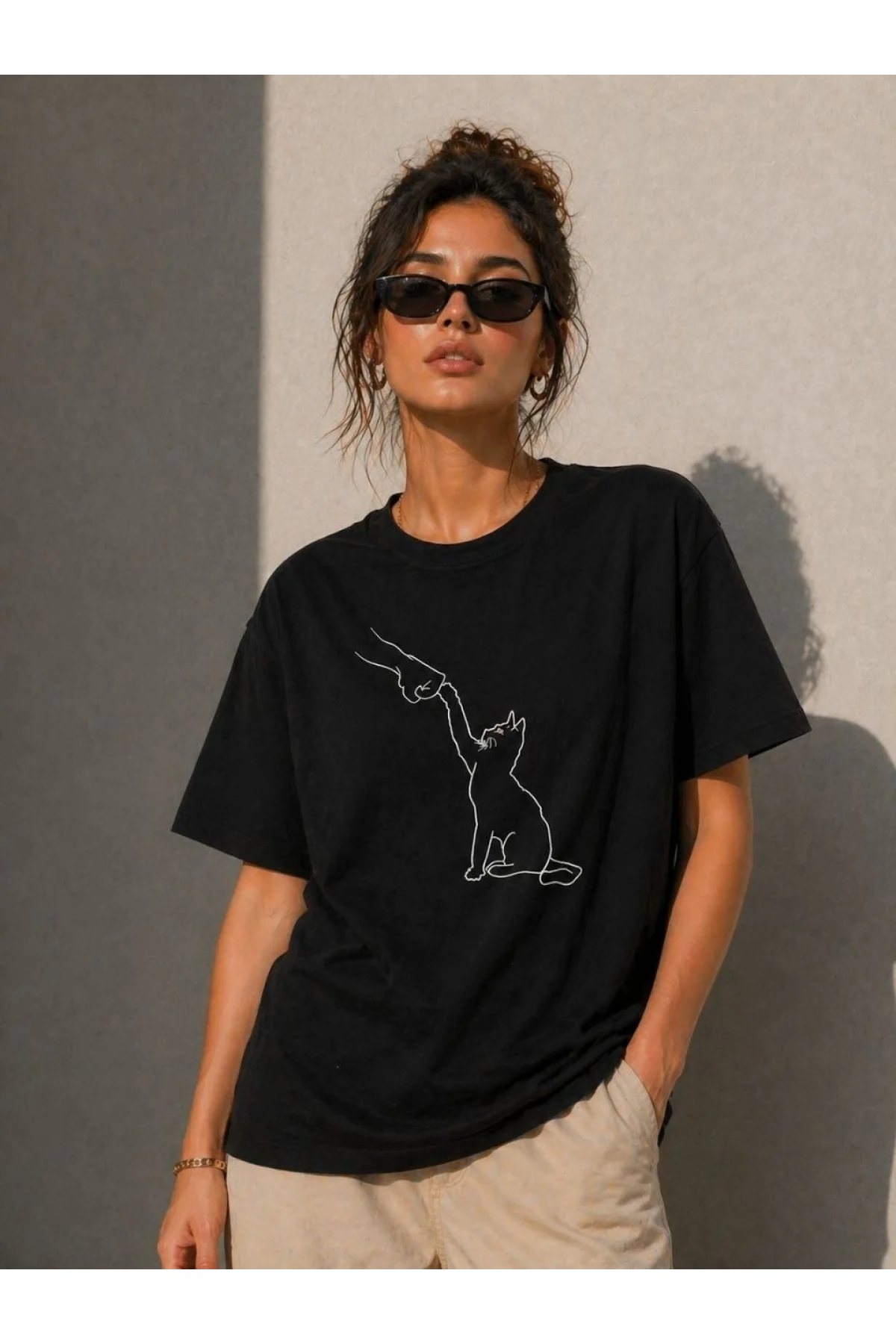 Kadın Minimal Kedi Çizim Baskılı Tişört Kısa Kol Yazlık T-Shirt - Siyah