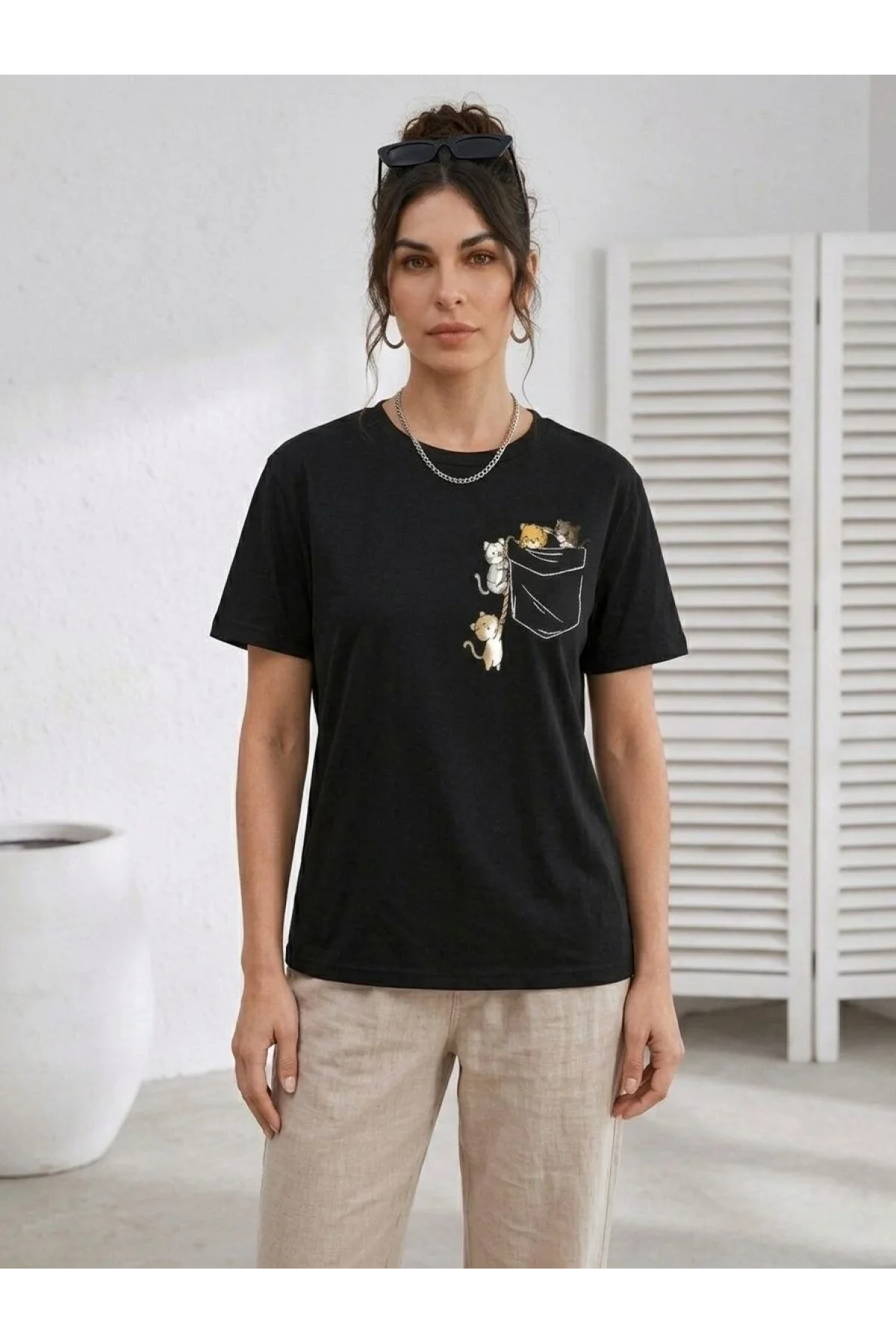 Kadın Sevimli Kedi Cep Baskılı Tişört Kısa Kol Yazlık T-Shirt - Siyah