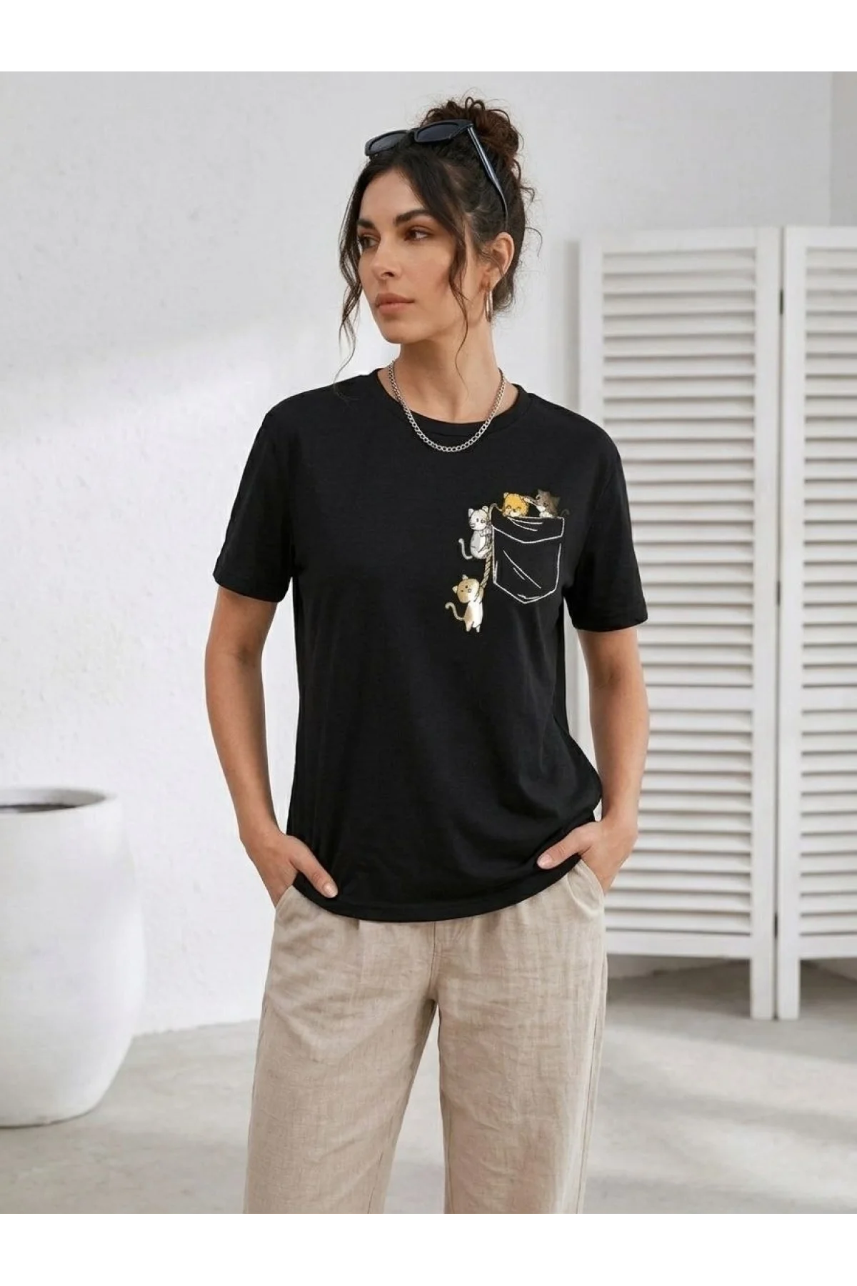 Kadın Sevimli Kedi Cep Baskılı Tişört Kısa Kol Yazlık T-Shirt - Siyah