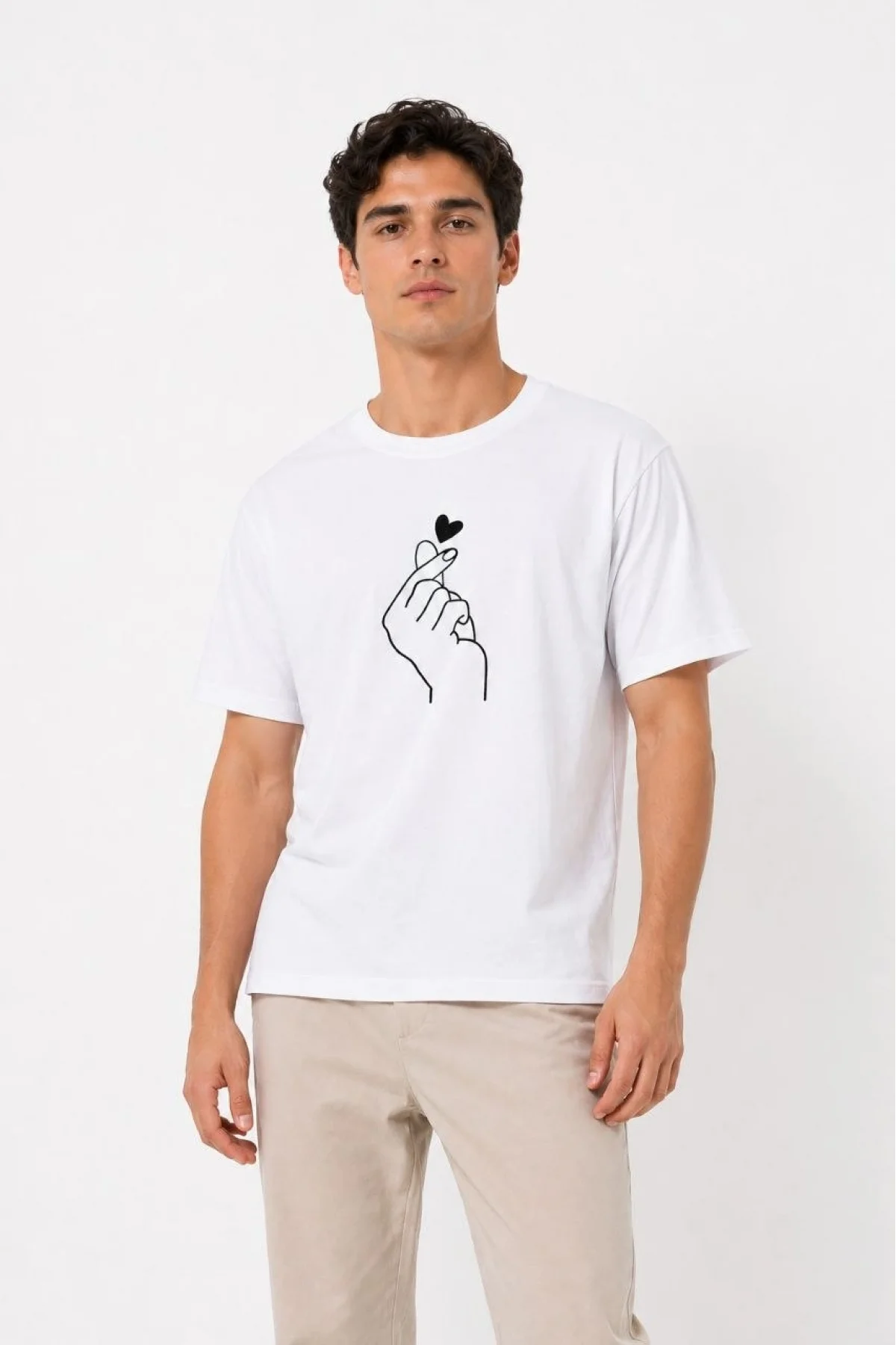 Erkek Kore Parmak Kalp Aşk Temalı Minimal Baskılı Tişört Yazlık Kısa Kol T-Shirt - Beyaz