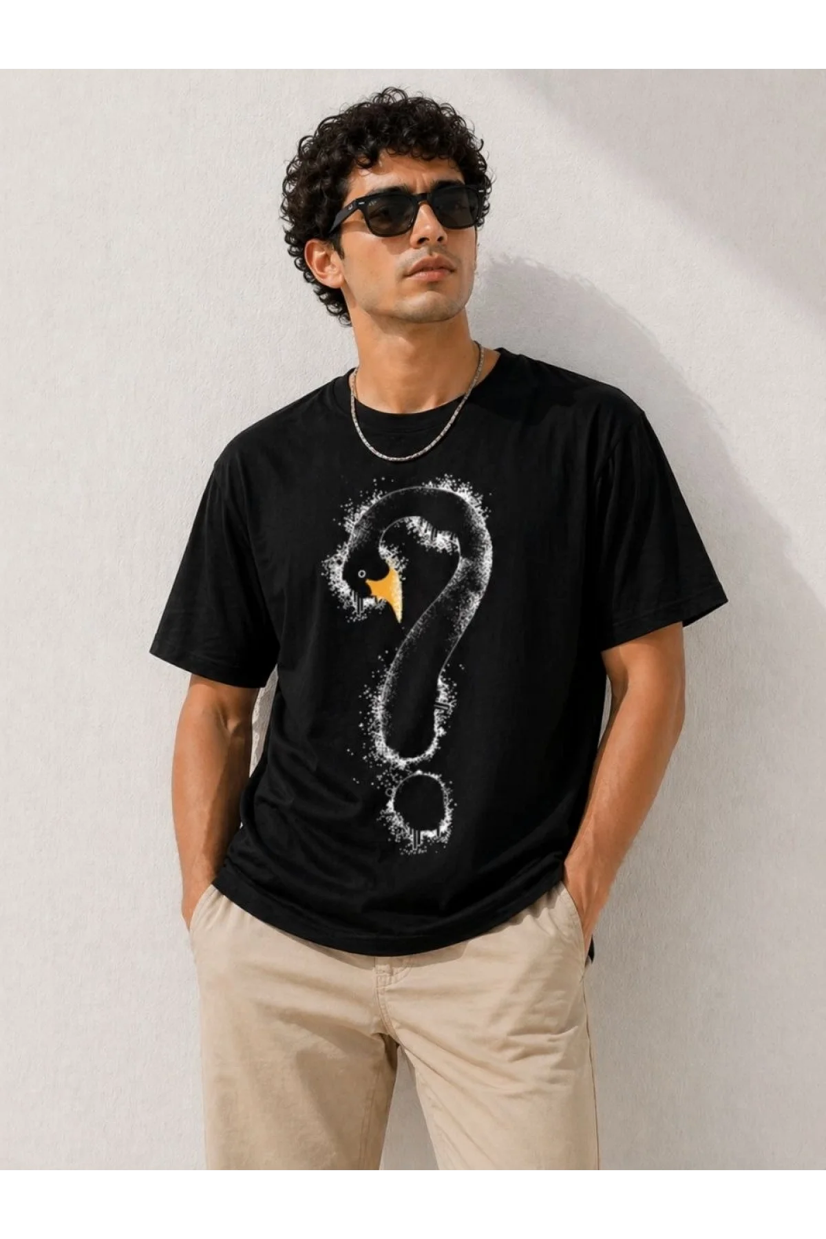 Erkek Kuğu Figürlü Soru İşareti Baskılı Tişört Kısa Kol T-Shirt - Siyah