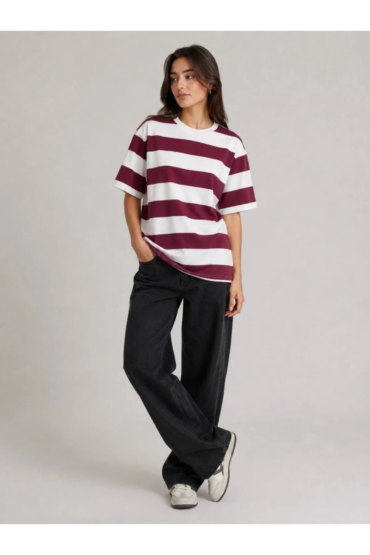 Kadın Çizgili Oversize Tişört Bisiklet Yaka Kısa Kol Yazlık T-Shirt - Bordo