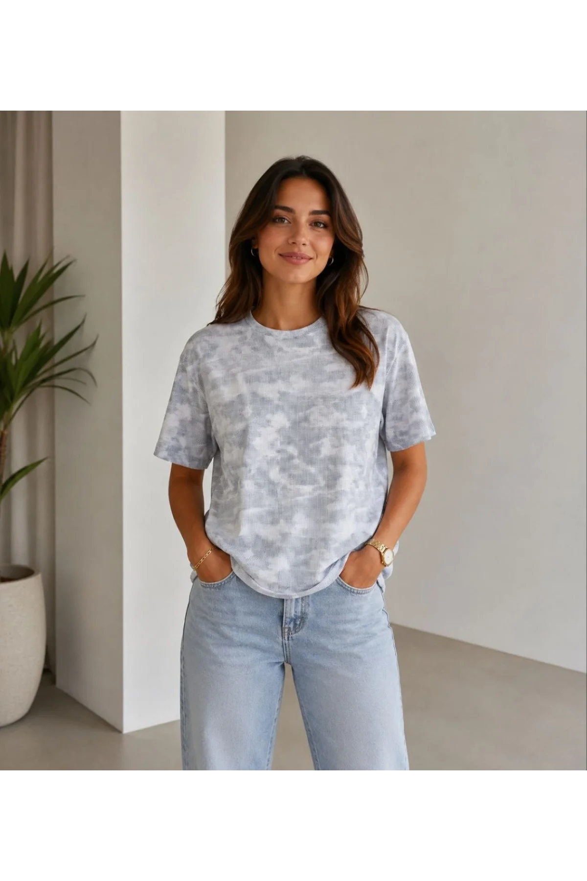 Kadın Batik Desenli Tişört Bisiklet Yaka Kısa Kol Regular Fit T-shirt - Gri