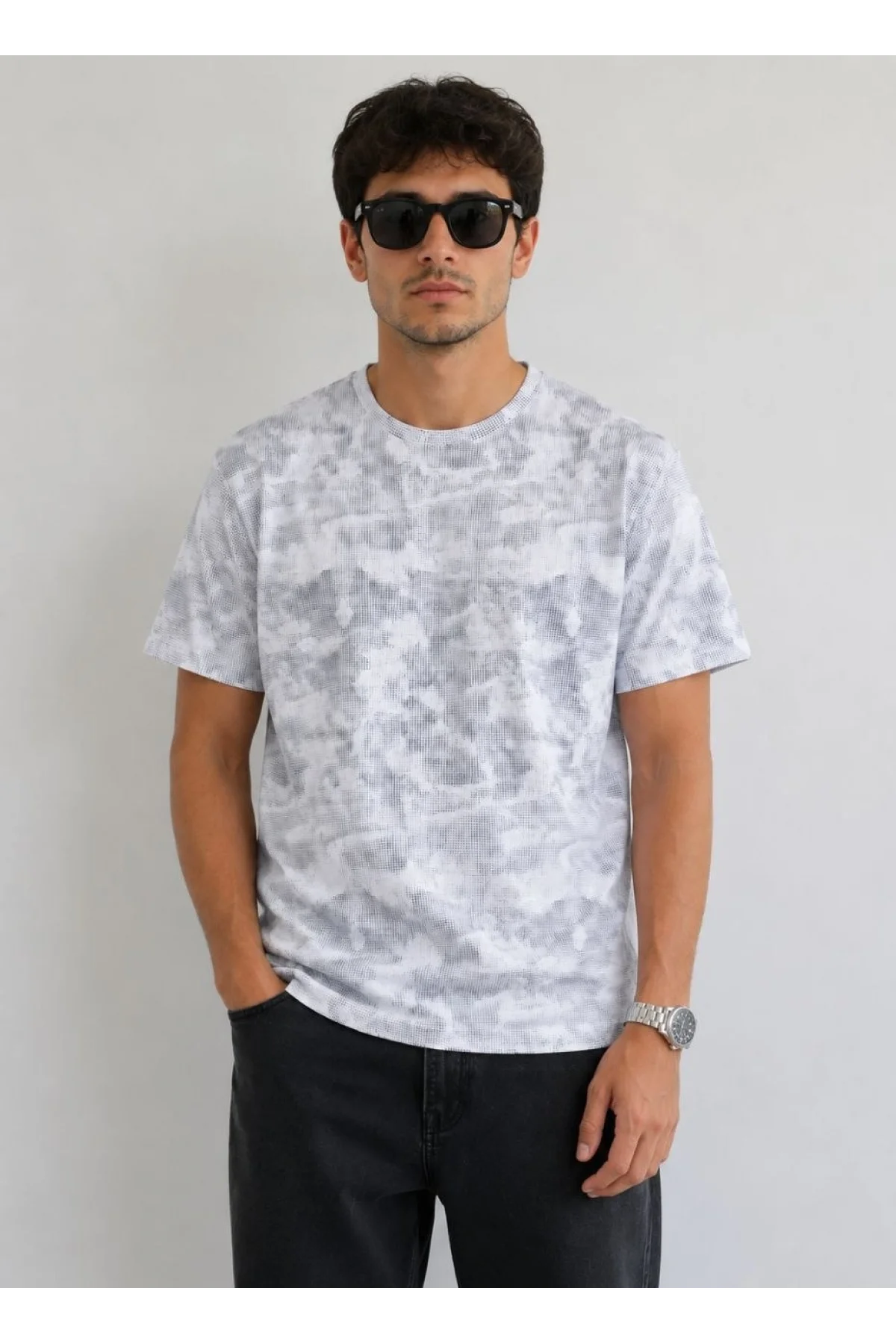 Erkek Batik Desenli Tişört Bisiklet Yaka Kısa Kol Regular Fit T-shirt - Gri
