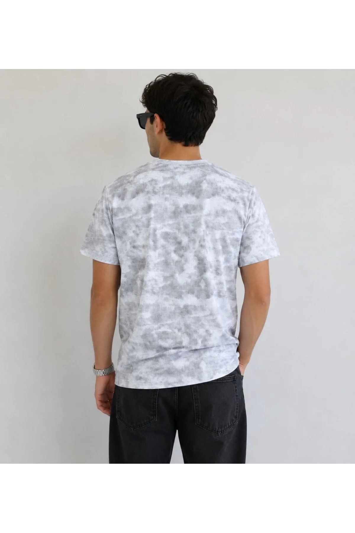 Erkek Batik Desenli Tişört Bisiklet Yaka Kısa Kol Regular Fit T-shirt - Gri
