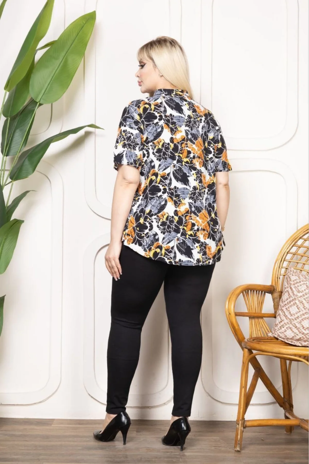 Kadın Desenli Püsküllü Viskon Bluz Bebe Yaka Kısa Kollu Big Size Rahat Kesim - Desenli