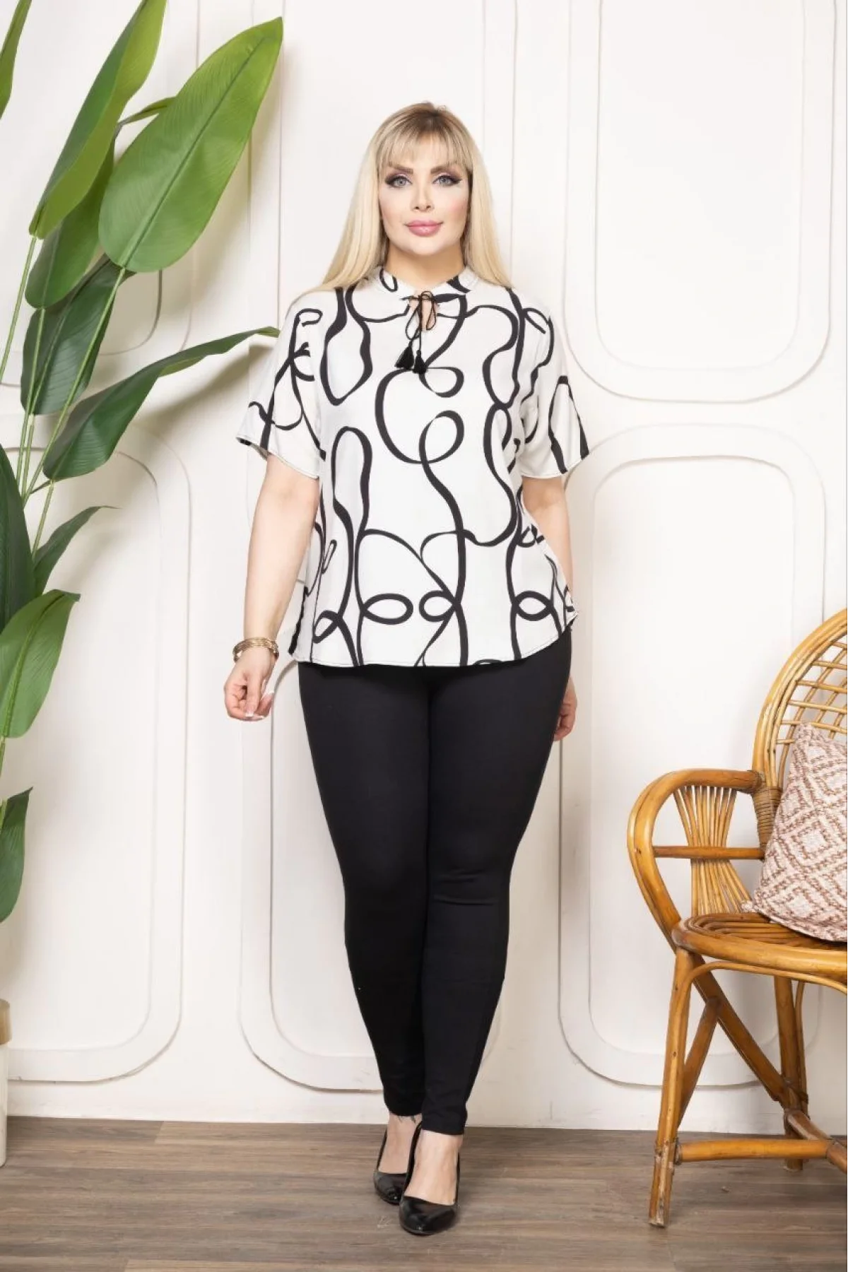 Kadın Desenli Püsküllü Viskon Bluz Bebe Yaka Kısa Kollu Big Size Rahat Kesim - Desenli