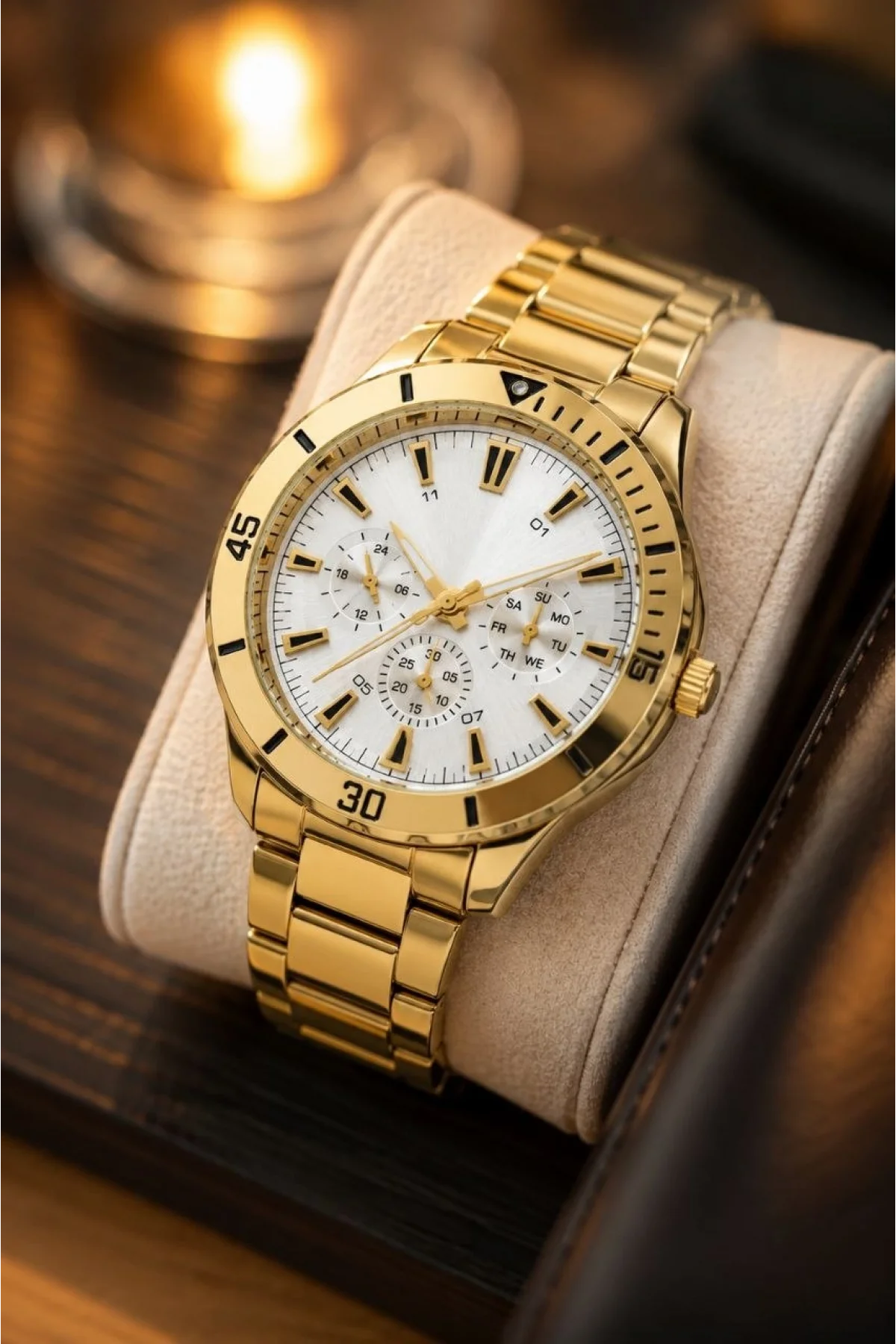 Erkek Gold Renk Metal Kordon Analog Kol Saati Beyaz Kadran Takvim Göstergeli
