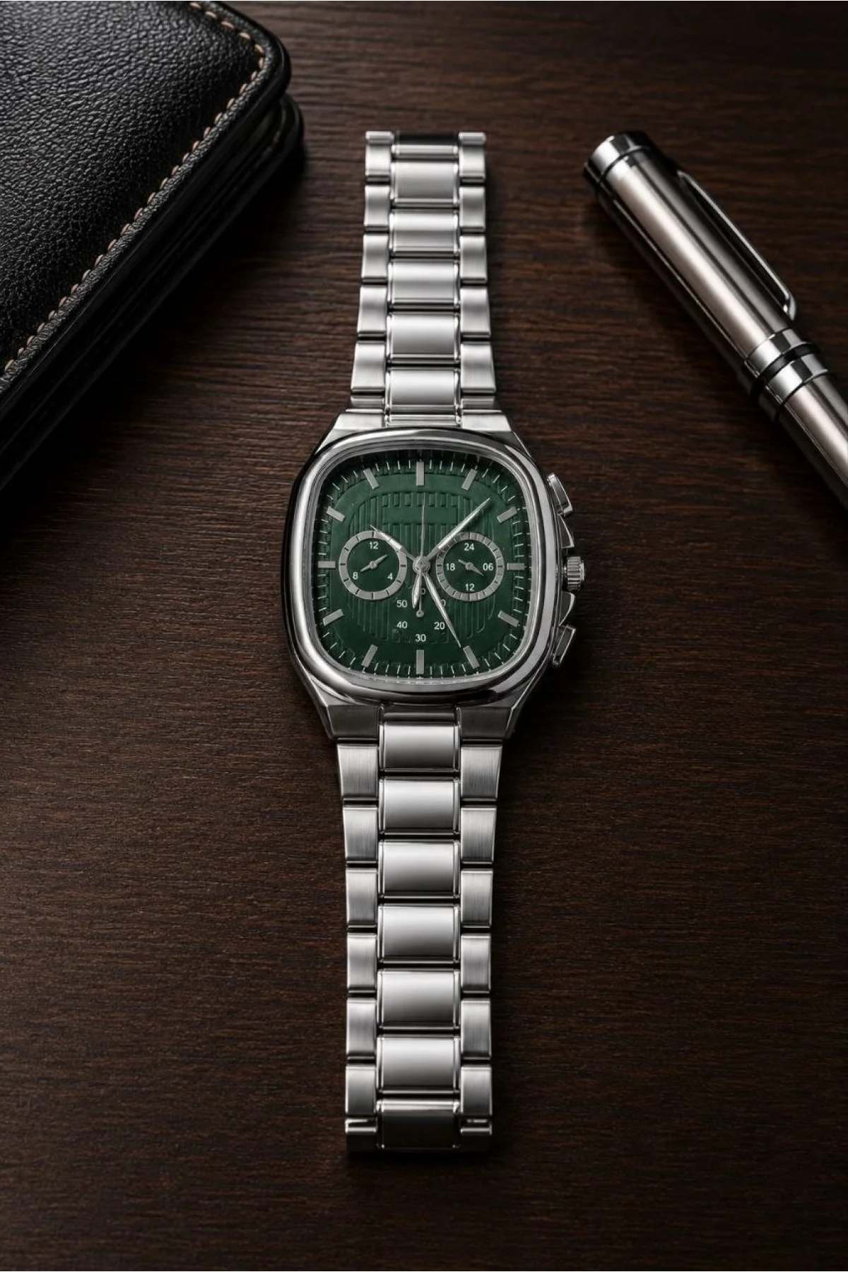 Erkek Gümüş Metal Kordon Analog Kol Saati Yeşil Kadran Takvim Göstergeli - Gümüş