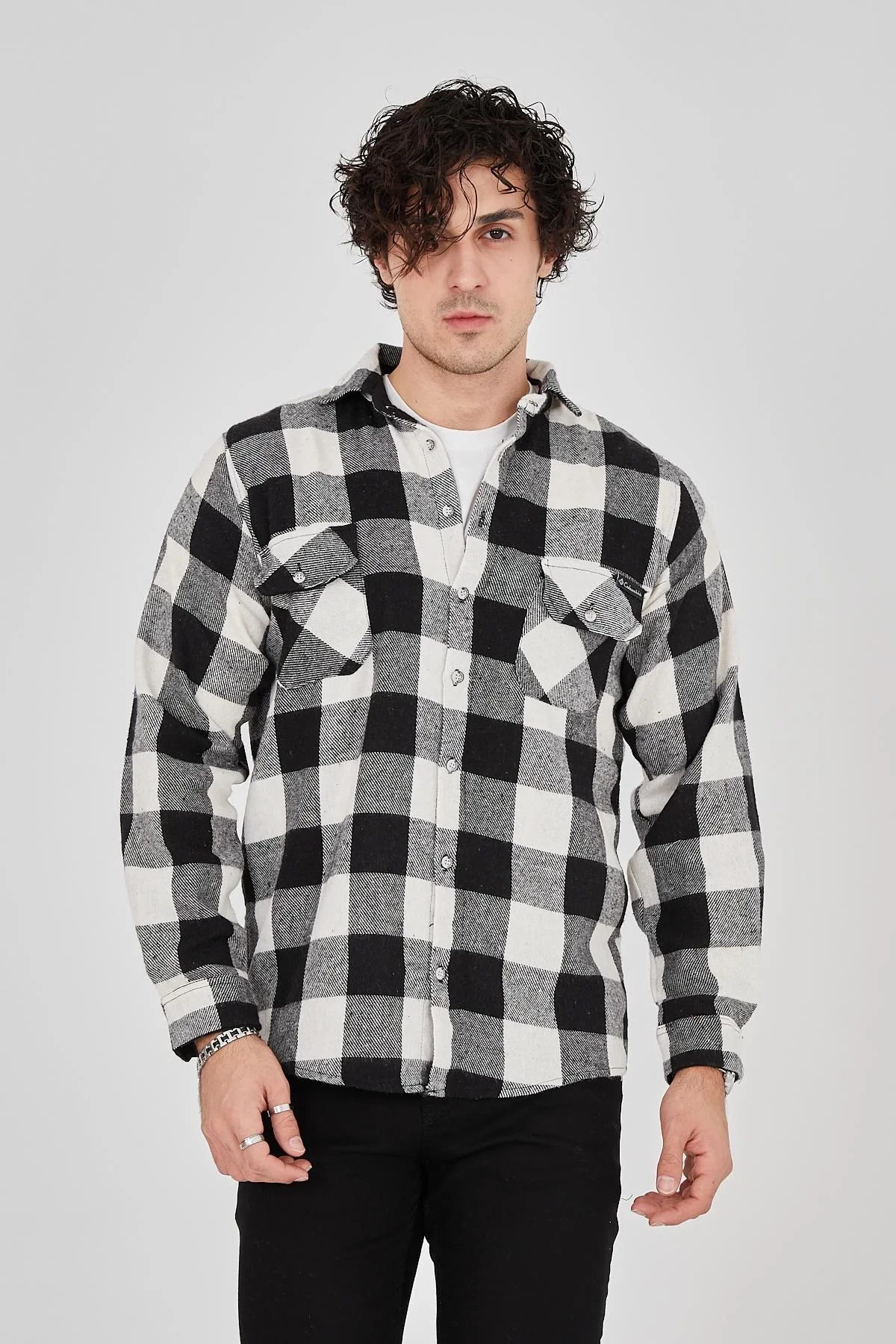 Erkek Oduncu Gömlek – Uzun Kollu, Şardonlu Kumaş, Kareli Desen, Regular Fit, Manşetli, Çift Cepli, Rahat Günlük Bahar & Kış Stil - Siyah