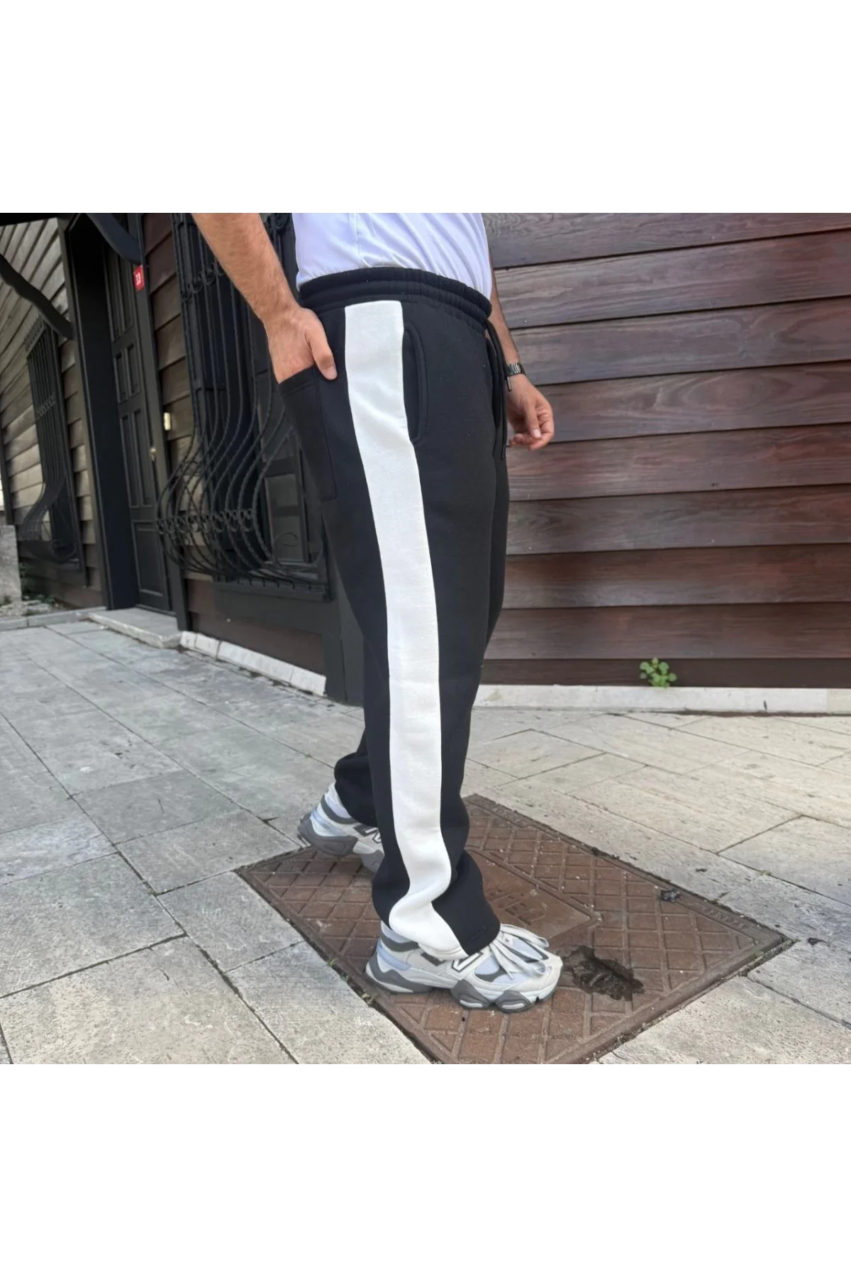 Erkek Üç İplik Kışlık Pamuklu Yandan Garneli Kalın Şeritli Cepli Eşofman Altı - Siyah